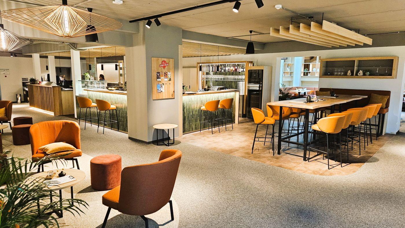 Restaurant/Bar