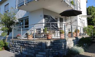 Die sonnige Terrasse