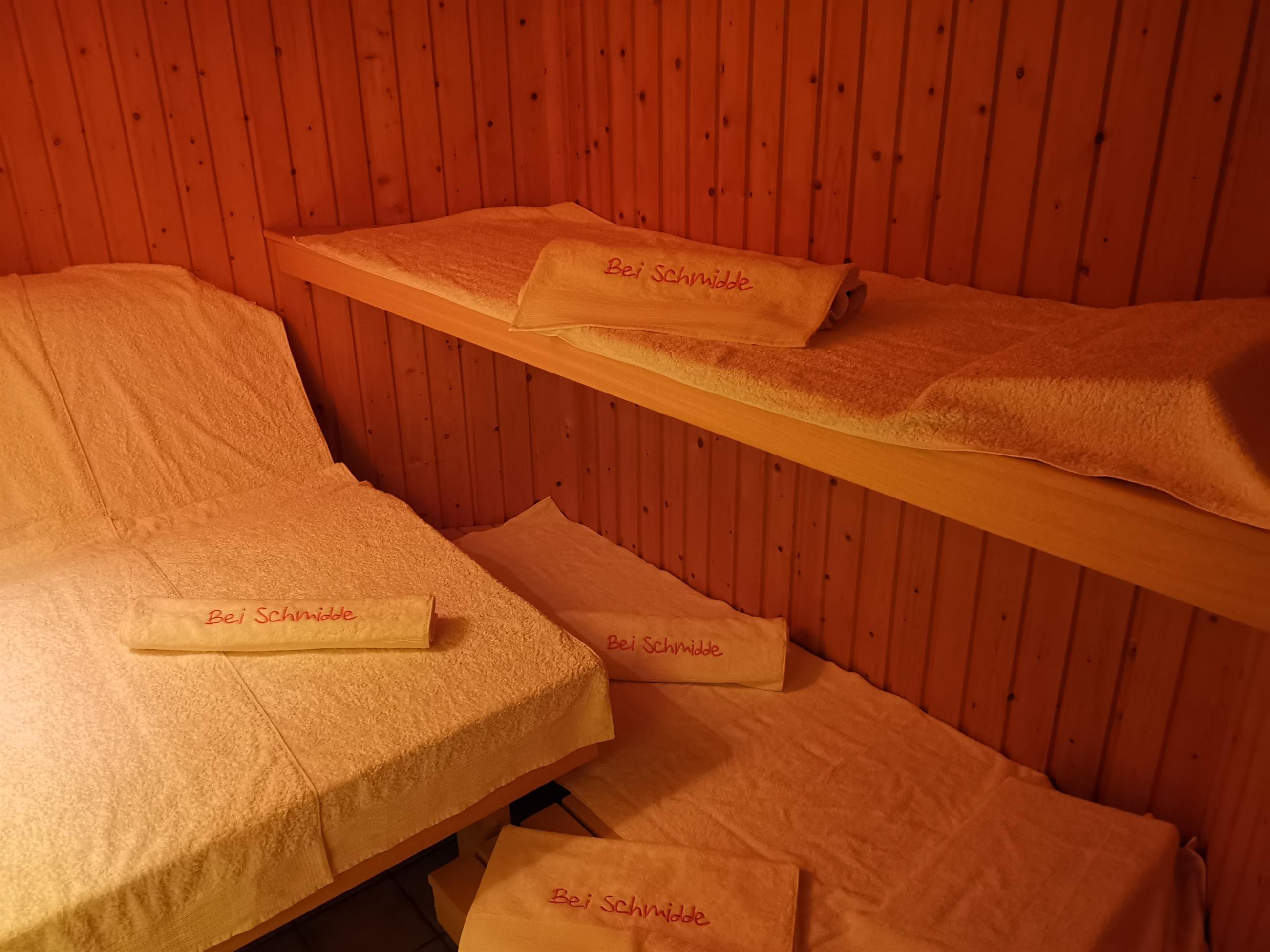 Sauna mit Relaxliege