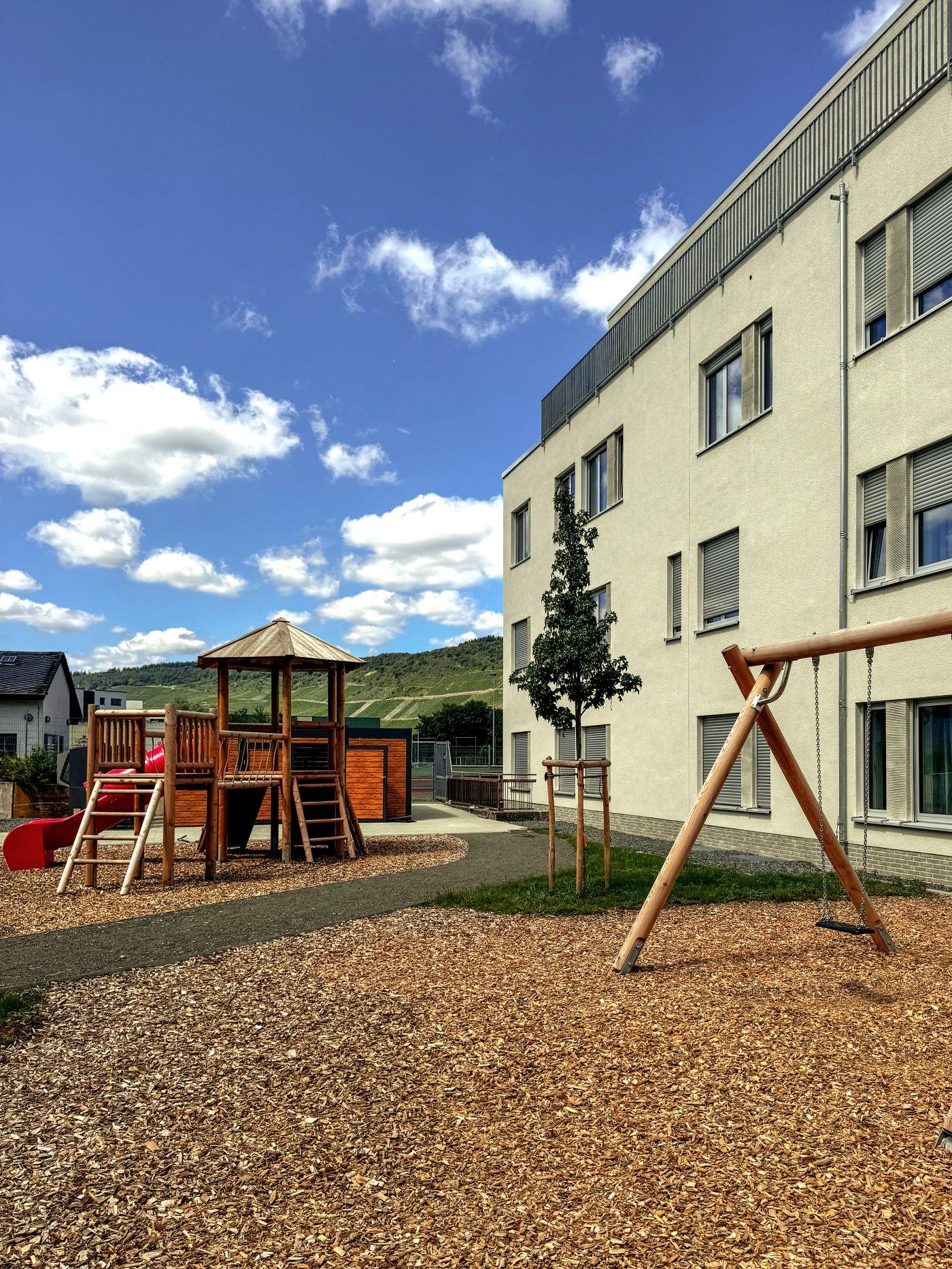 Spielplatz Innenhof (Outdoor)