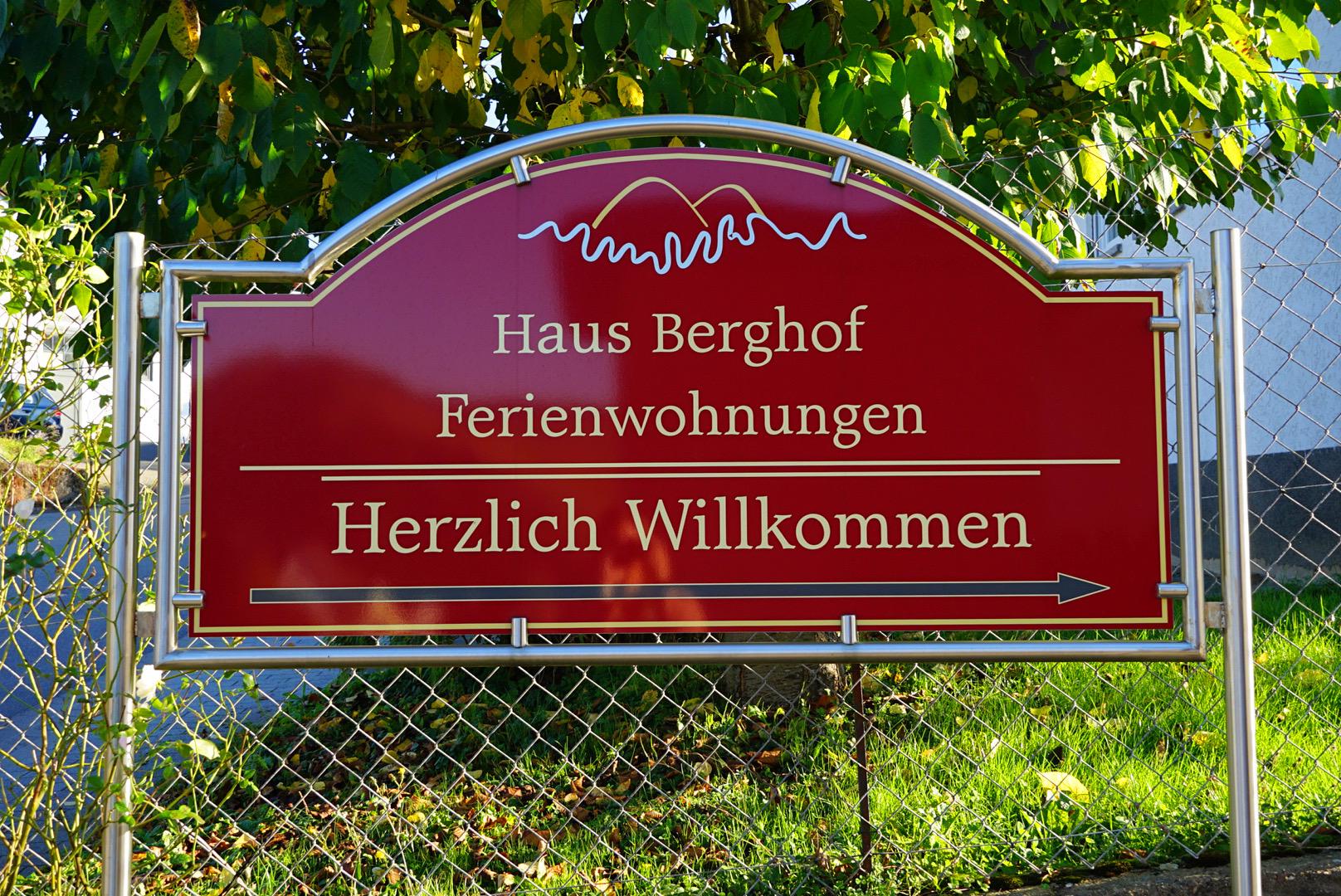 Herzlich Willkommen im Haus Berghof
