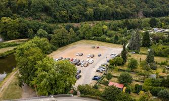 Der Parkplatz „Bolzplatz“ aus der Vogelperspektive