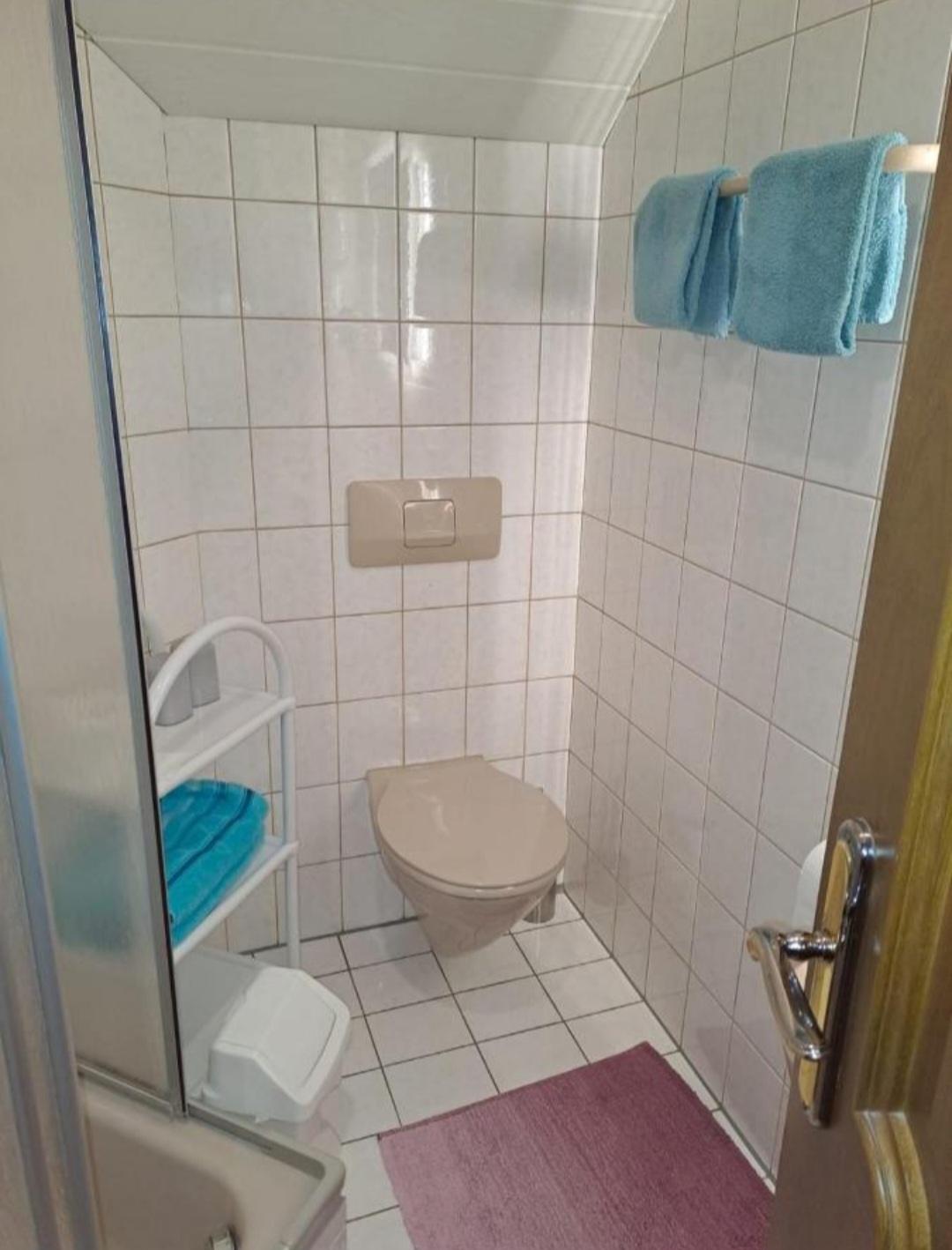 Bad Zimmer 3