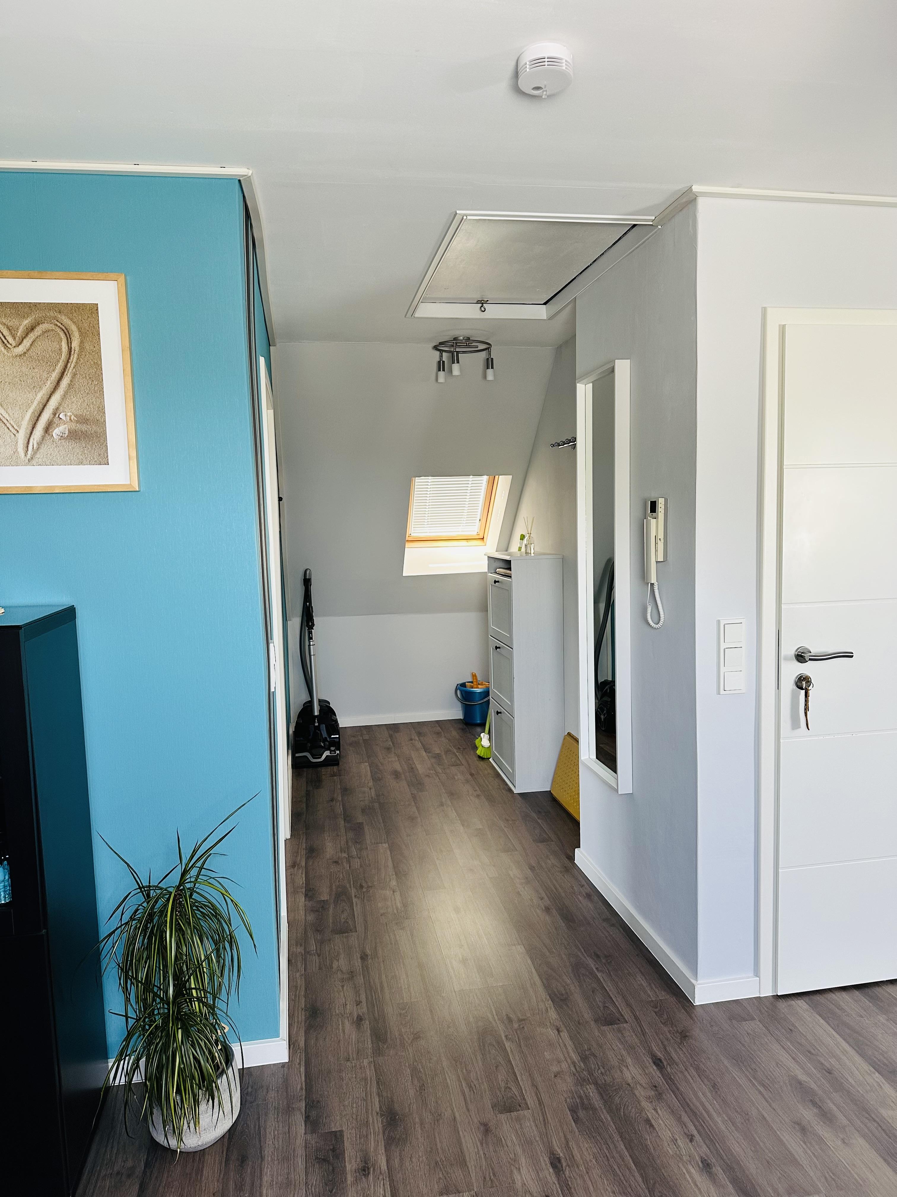 Blick in Flur Richtung Schlafzimmer