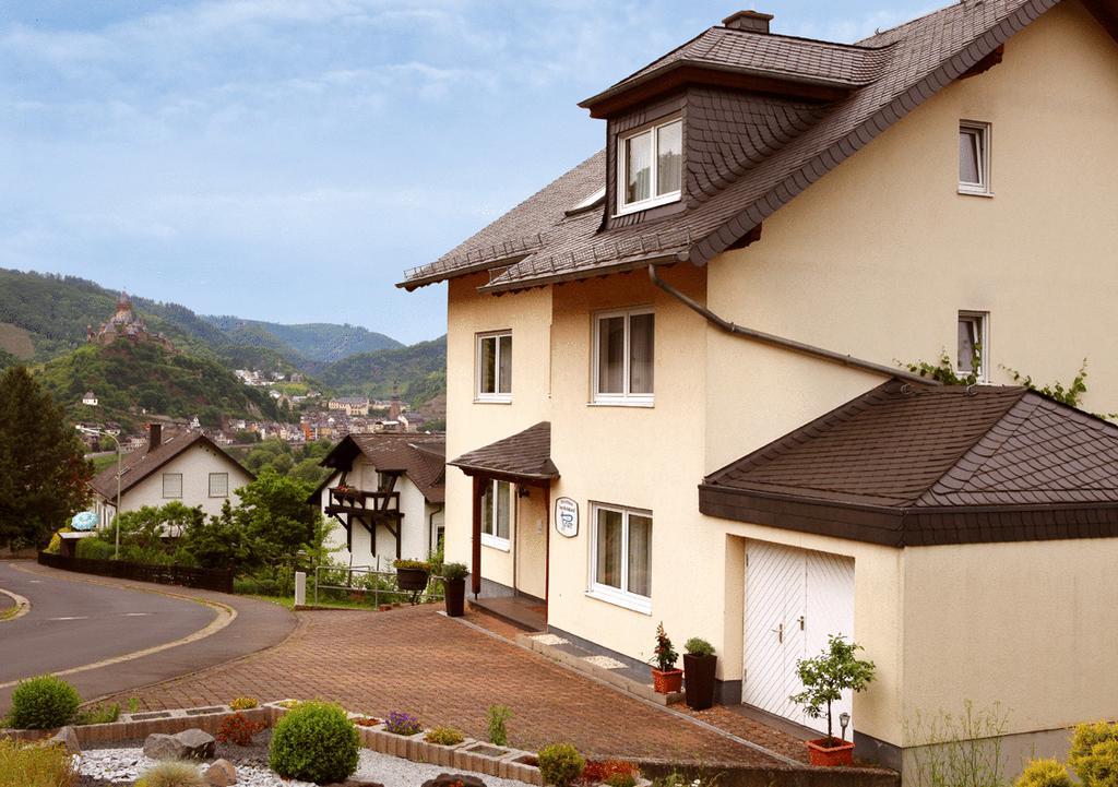 Ferienhaus am Reilsbach großes Appartement m Ferienwohnung  Cochem