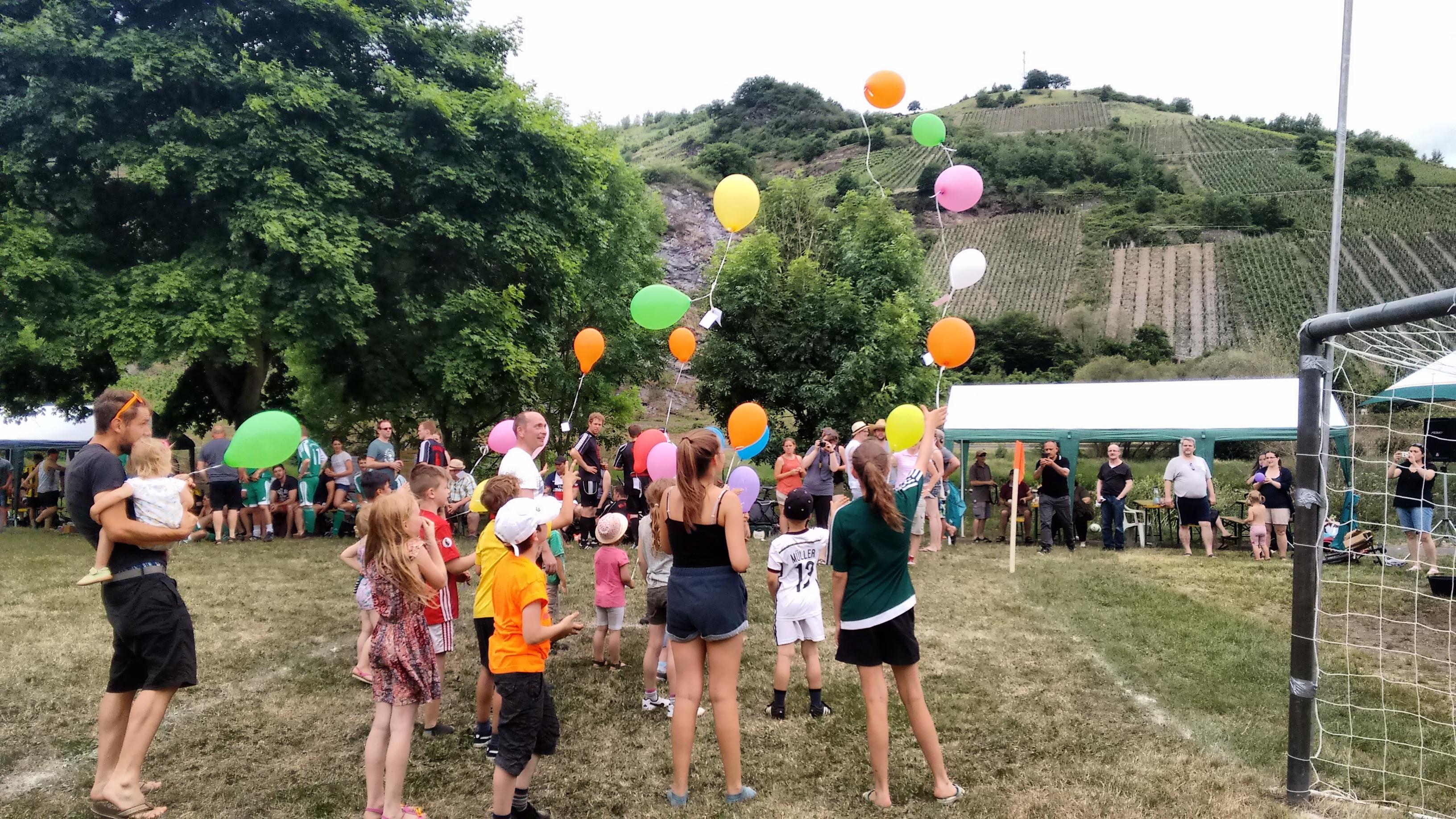 Luftballonsteige-Wettbewerb