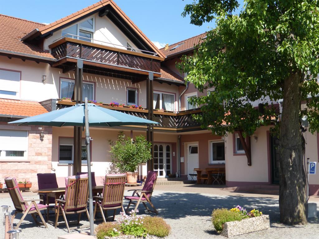 Birnbaumhof - Pension und Ferienwohnungen Ferienwo Ferienwohnung  Pfalz