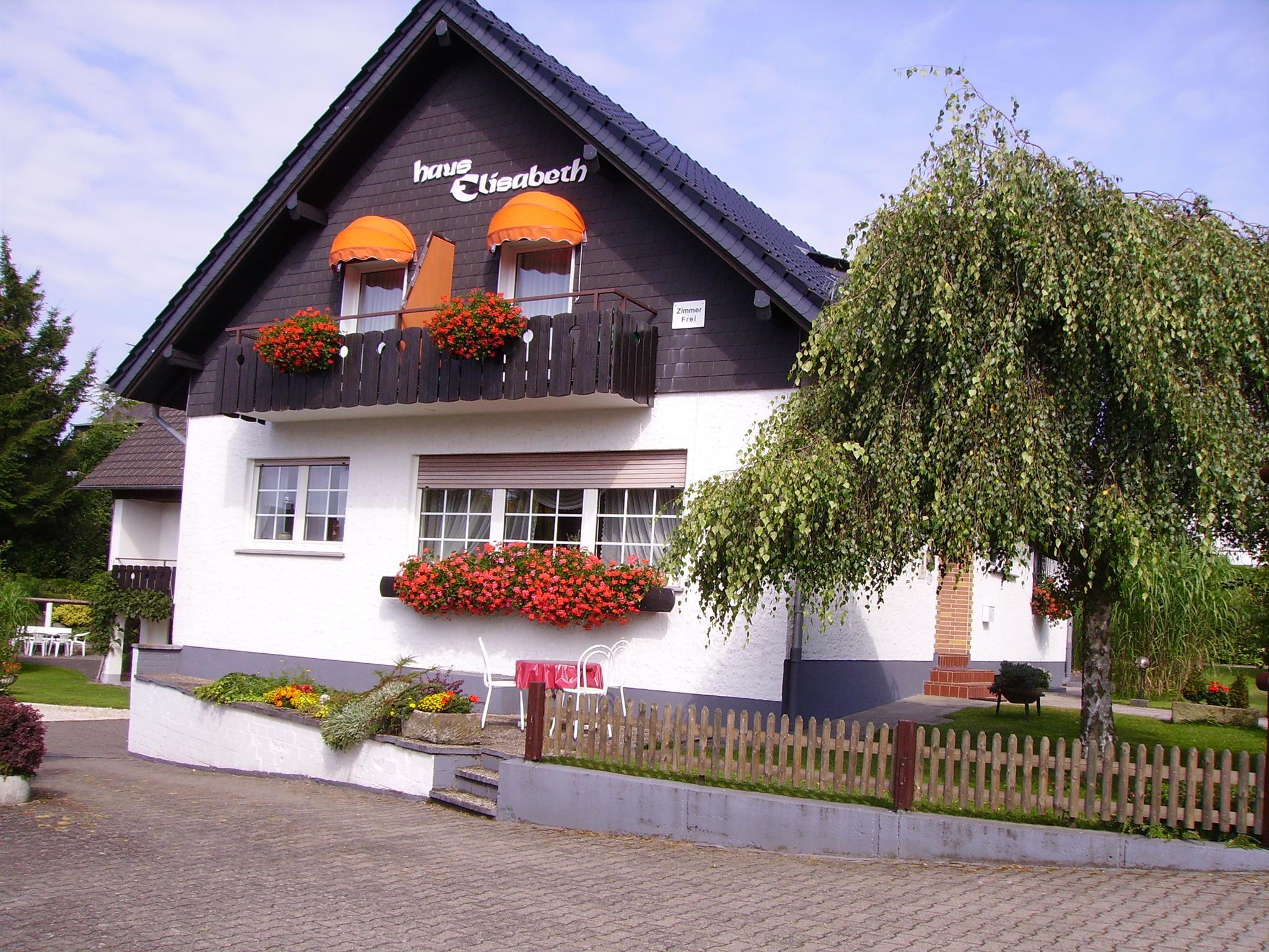Haus Elisabeth 2-Bettwohnung - No. II - Ferienwohnung in der Eifel