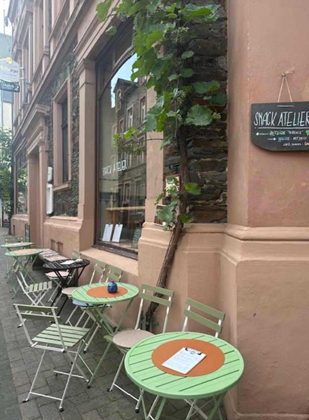 Snack Atelier draußen