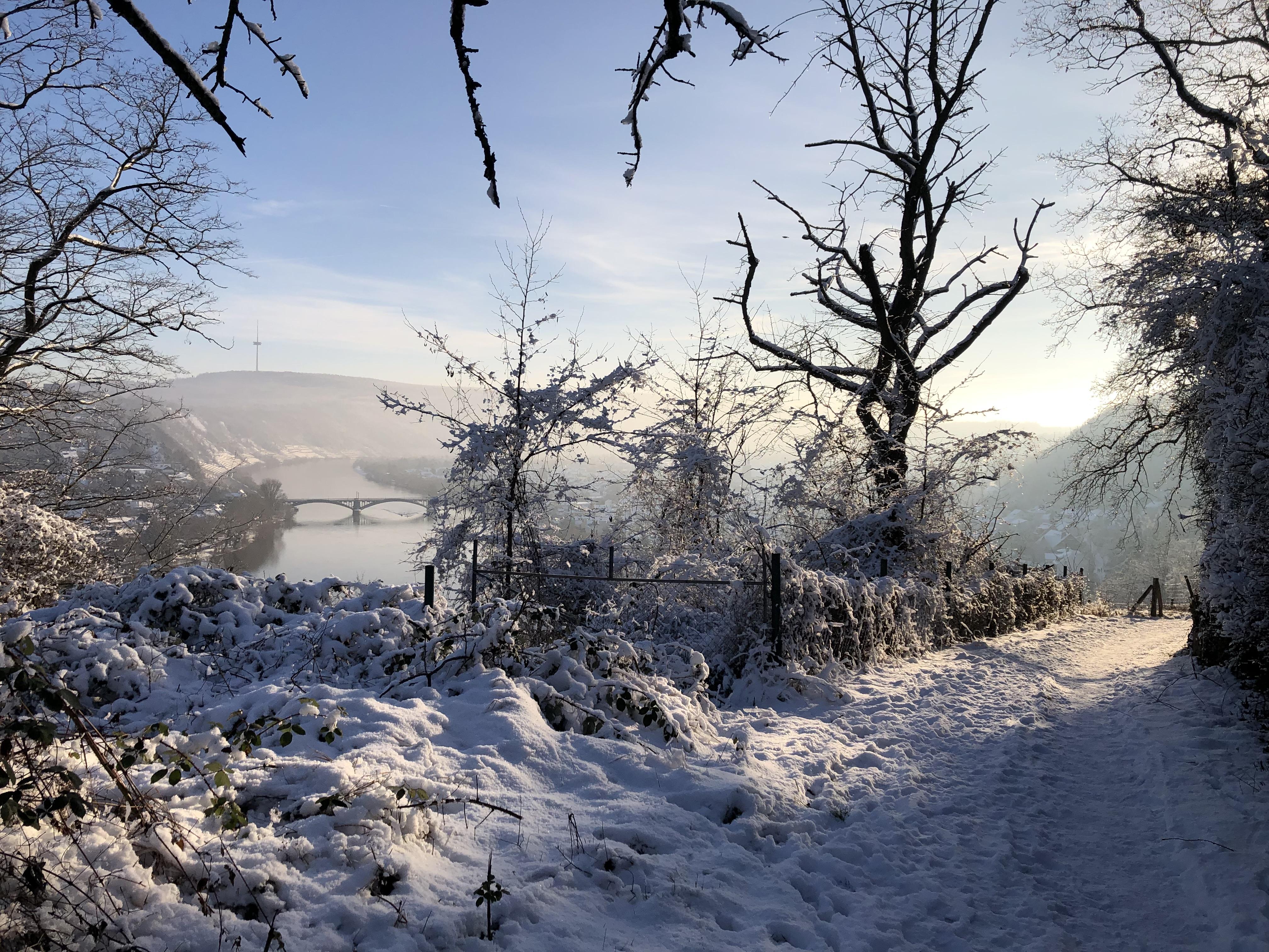 Winter_Blick über'm Rath Richtung Brücke