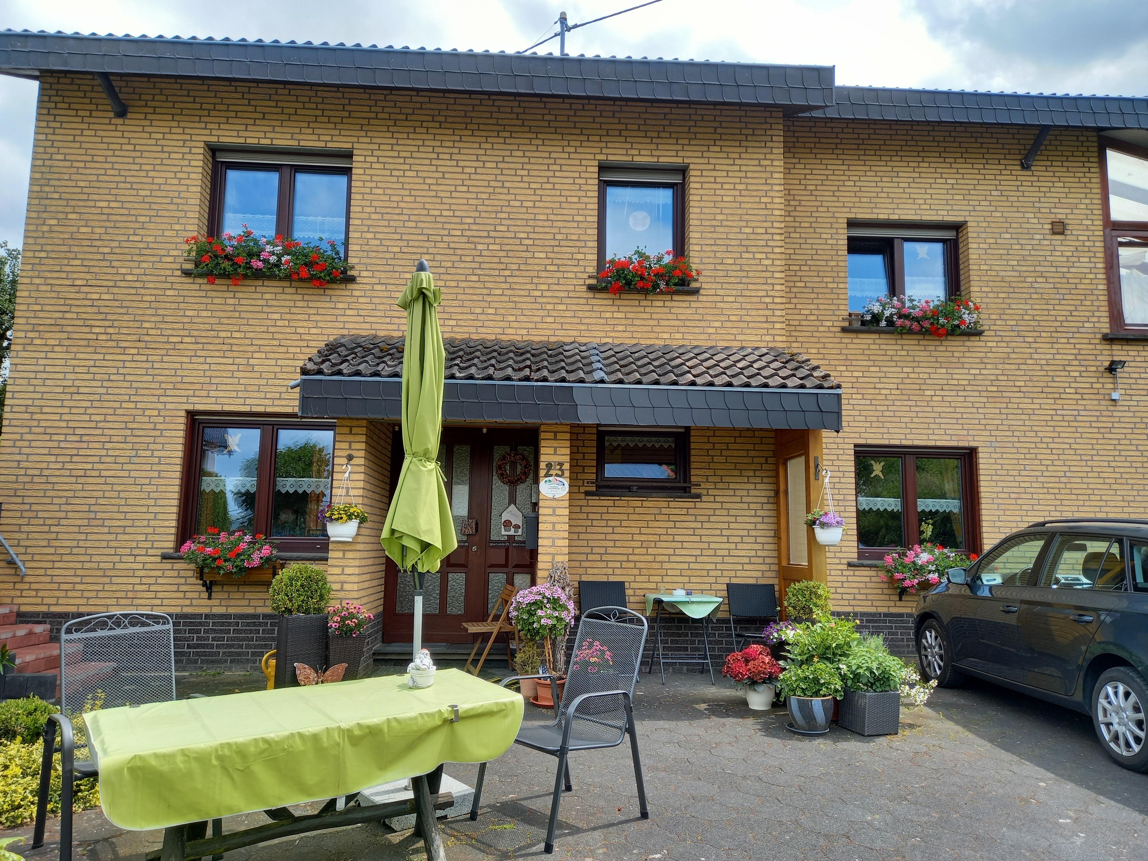 Gästehaus Maria Leiff 4-Bettwohnung Ferienwohnung  Eifel Rheinland Pfalz