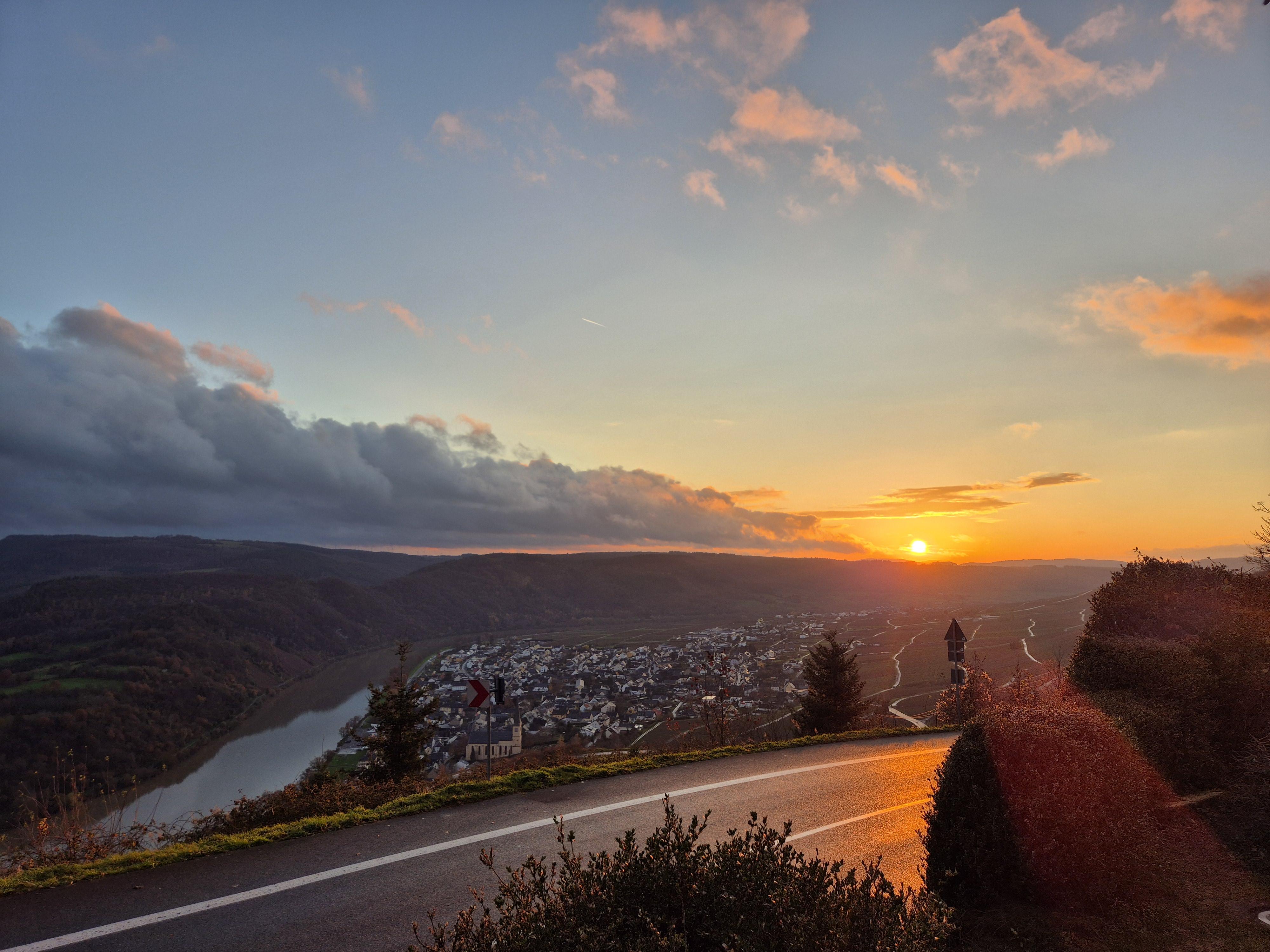 Sonnenuntergang an der Bergkapelle