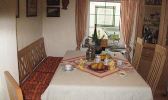 Weinhandel und Gästezimmer Löwenstein-Berghüser