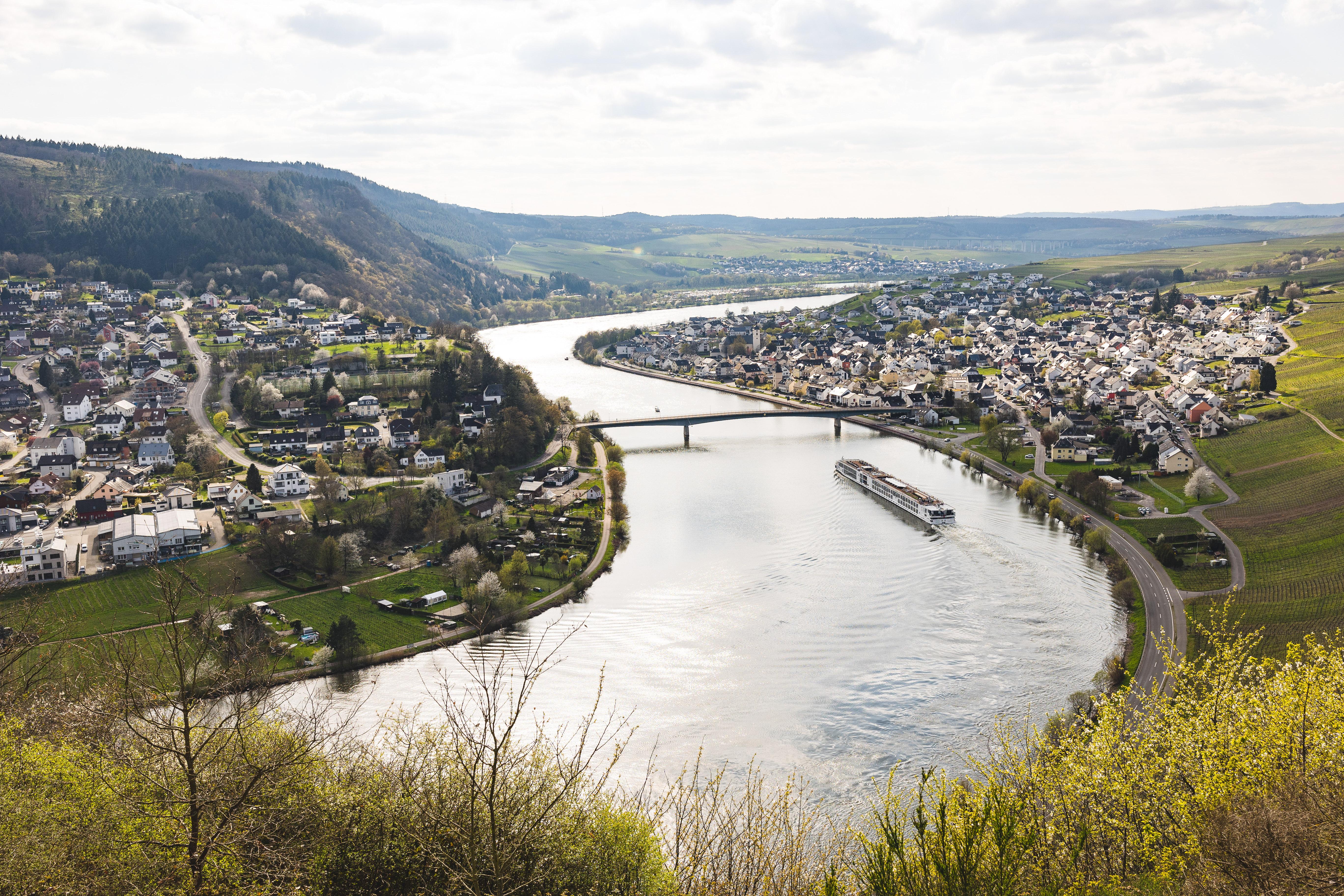Blick auf Mehring vom Aussichtspunkt Huxley