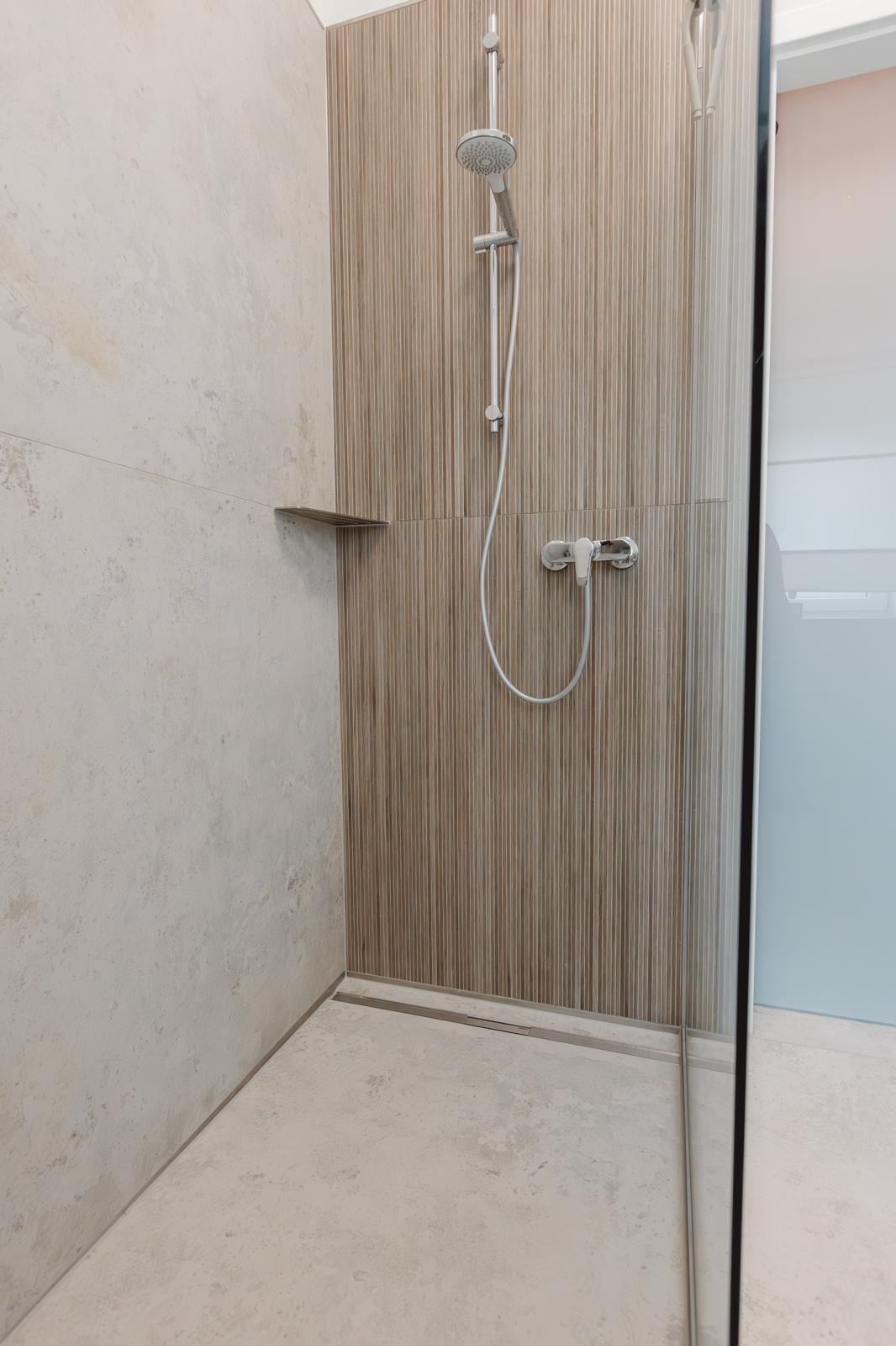 Dusche