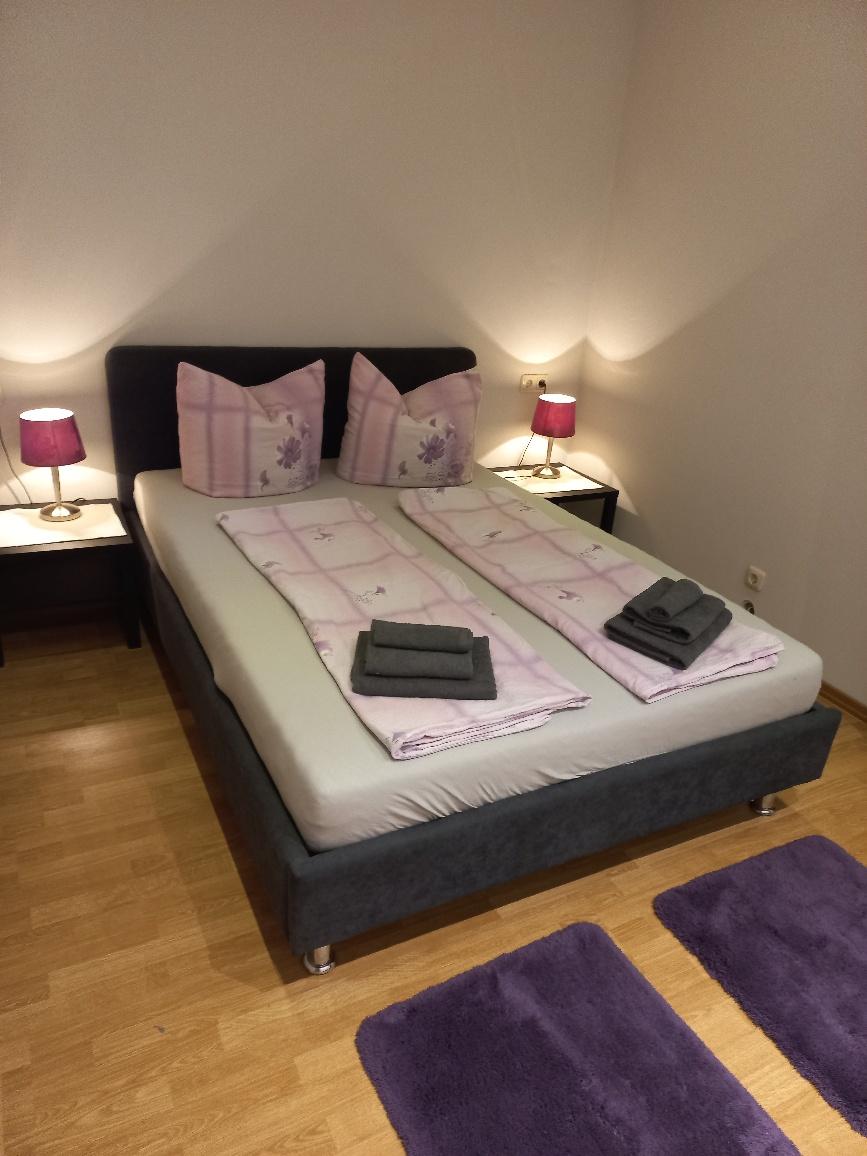 Schlafzimmer 2