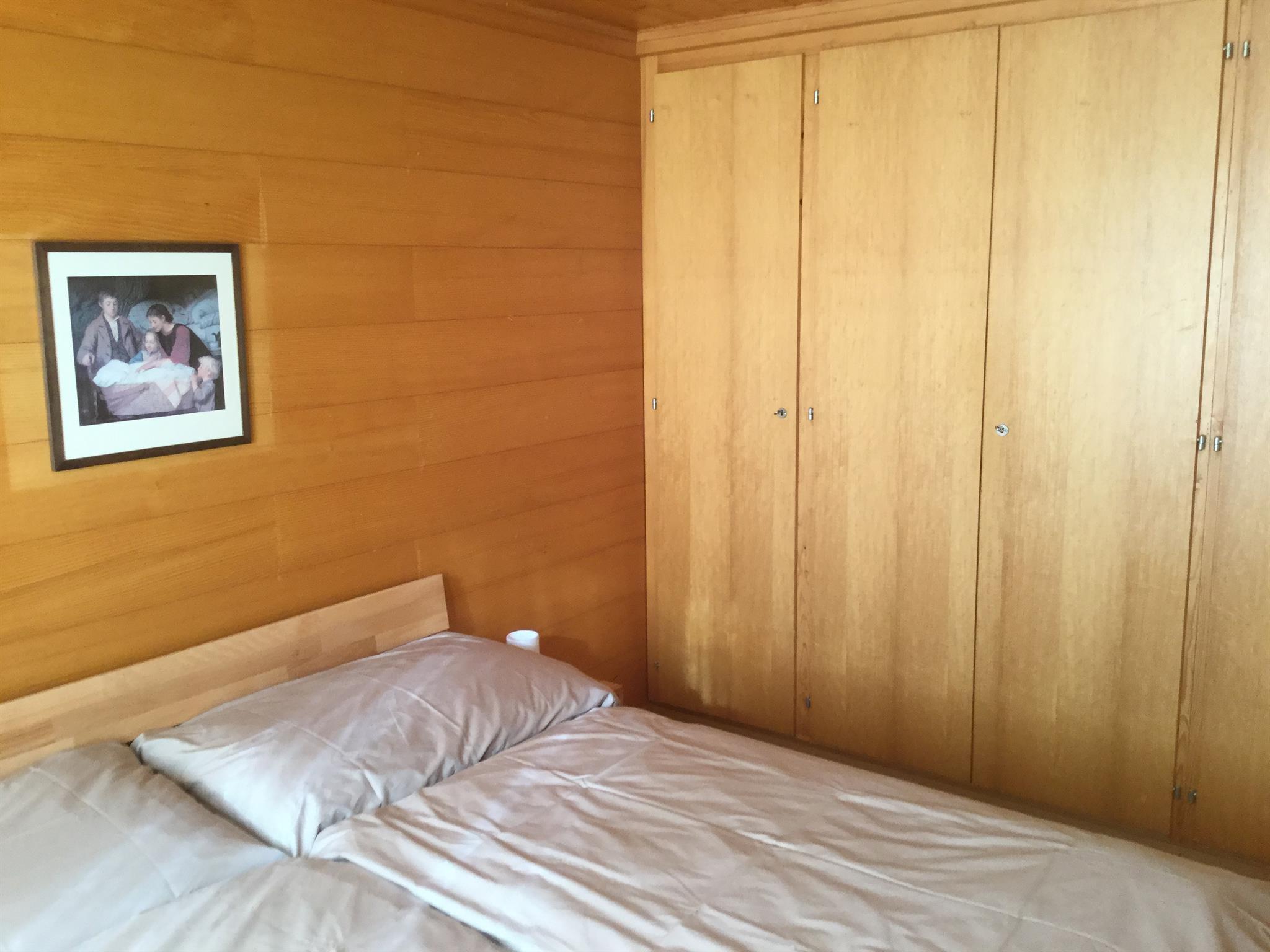 Schlafzimmer (4) Schlafzimmer (4)