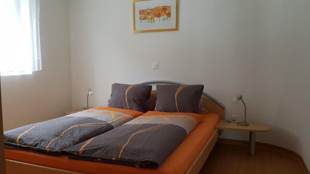 Doppelzimmer. Doppelzimmer.