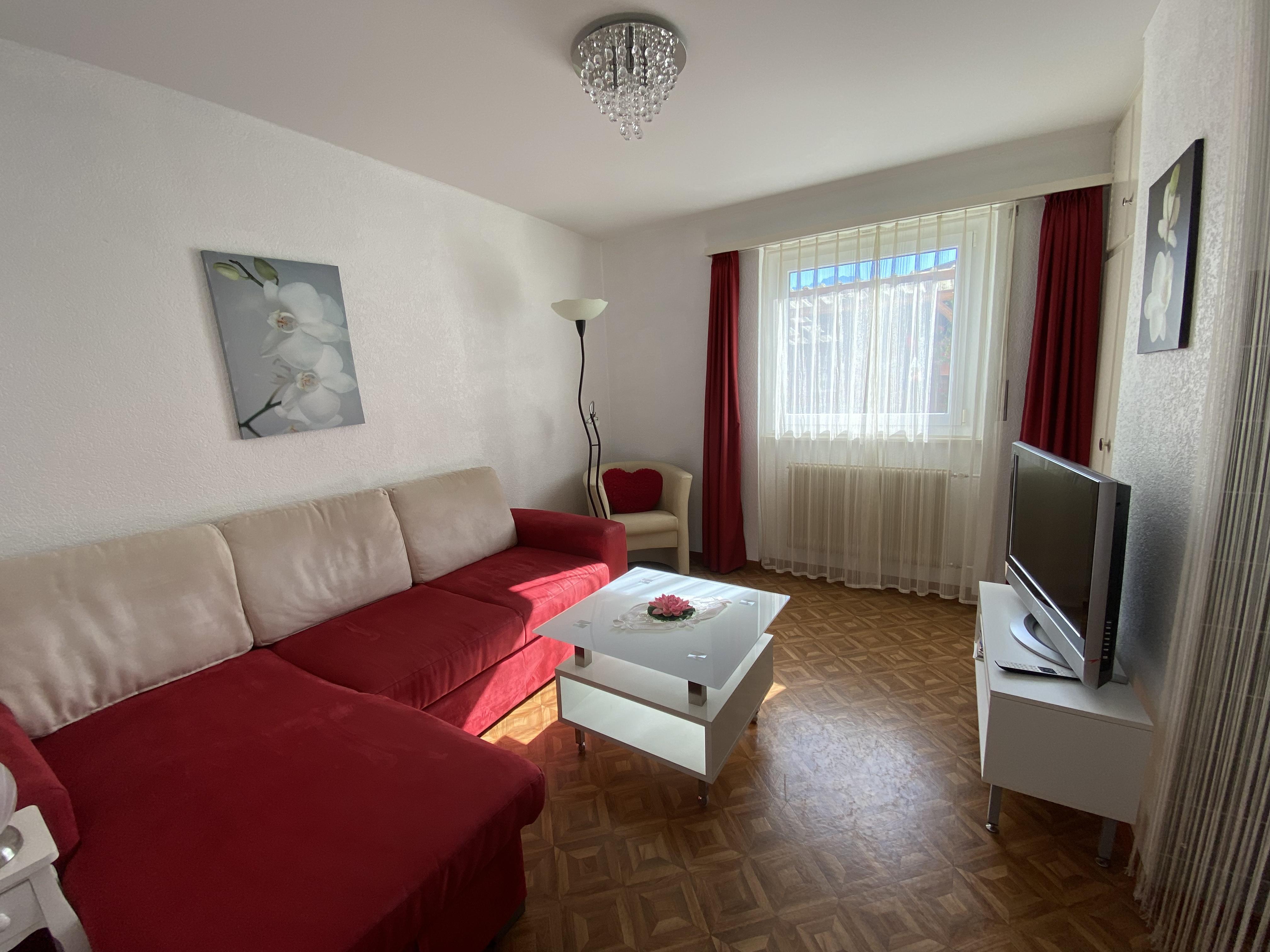 Wohnzimmer mit TV Wohnzimmer mit TV