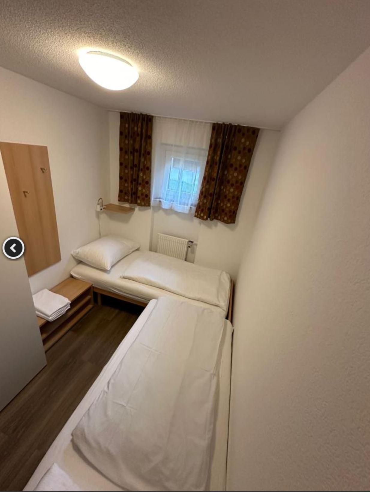 Valère C 211_schlafen_2 Valère C 211_schlafen_2