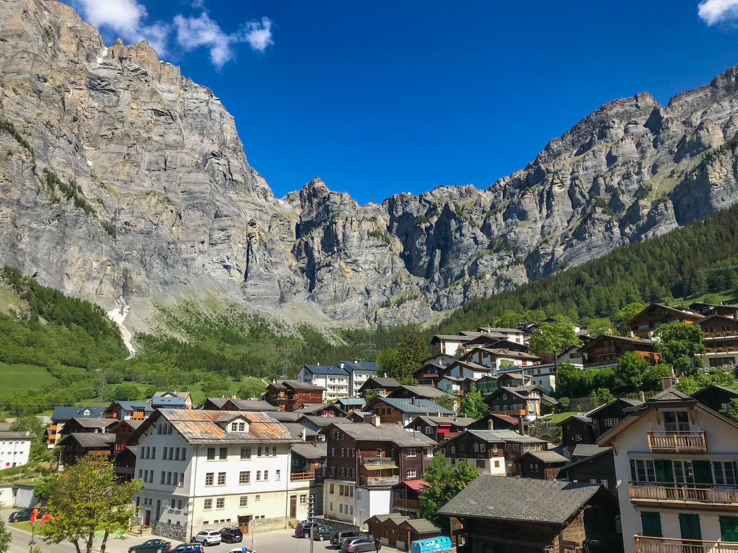 Olympia 54_dorf-richtung-Gemmi Olympia 54_dorf-richtung-Gemmi