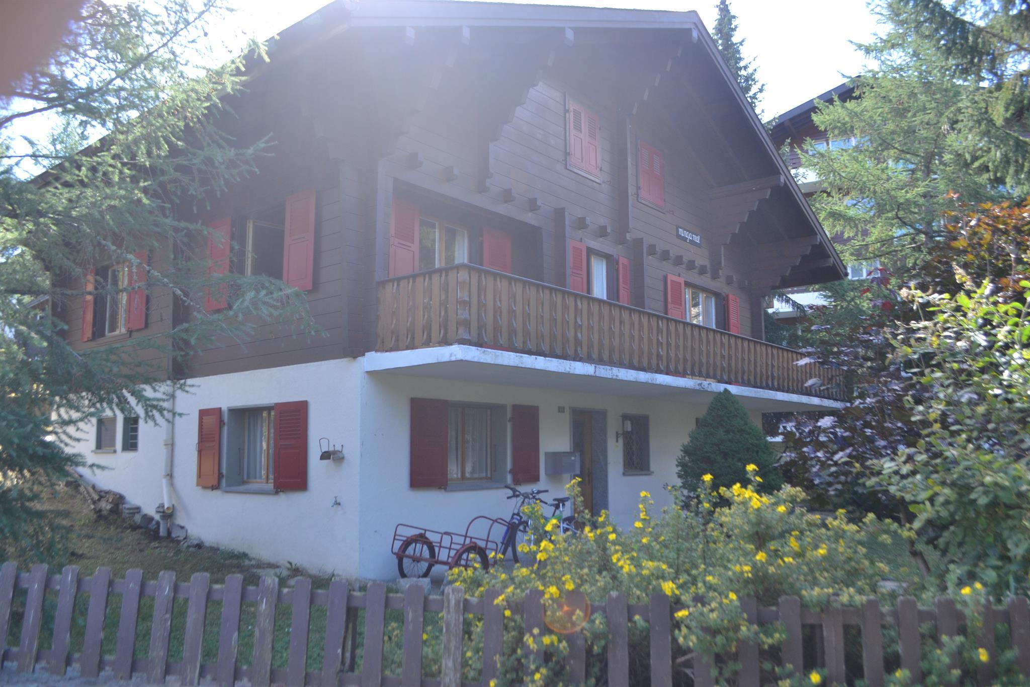 Outside Summer Side 1 Outside Summer Side 1