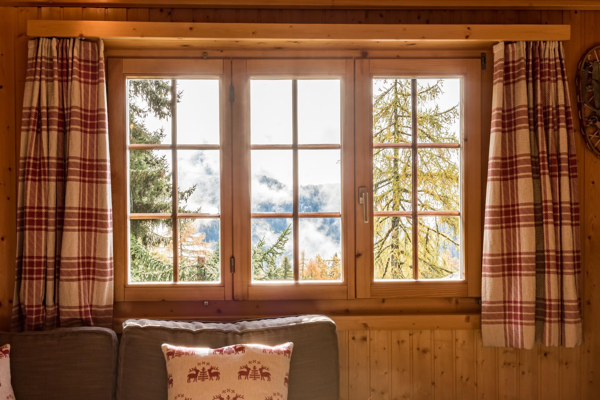 F19_2904-HDR-2 F19_2904-HDR-2