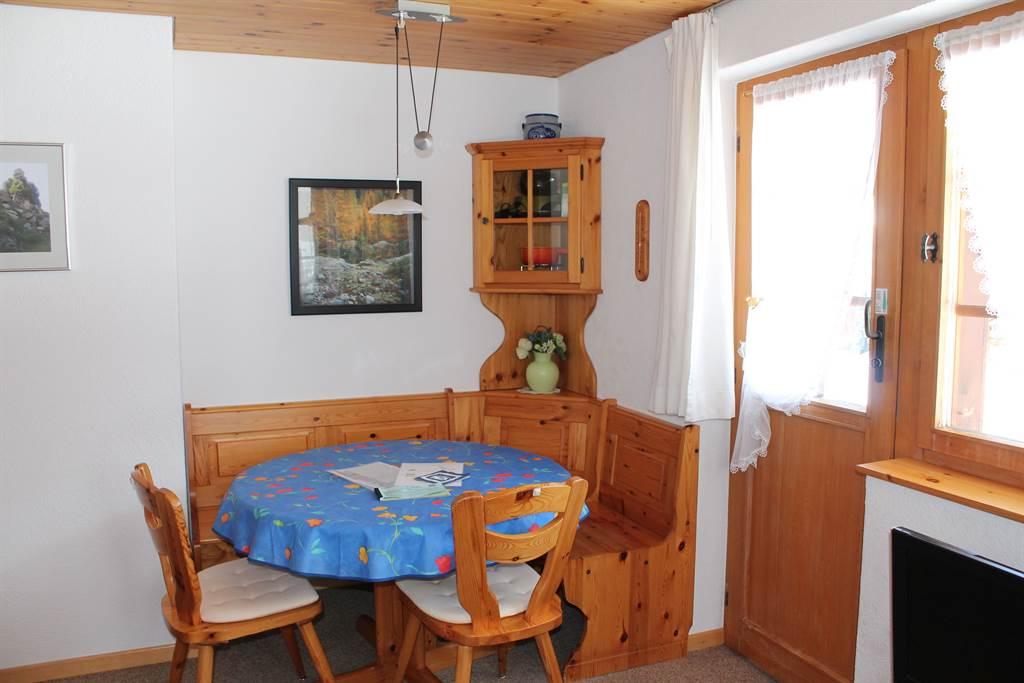 Essbereich im Wohnraum Essbereich im Wohnraum