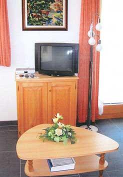 TV mit SAT rund um die Uhr TV mit SAT rund um die Uhr