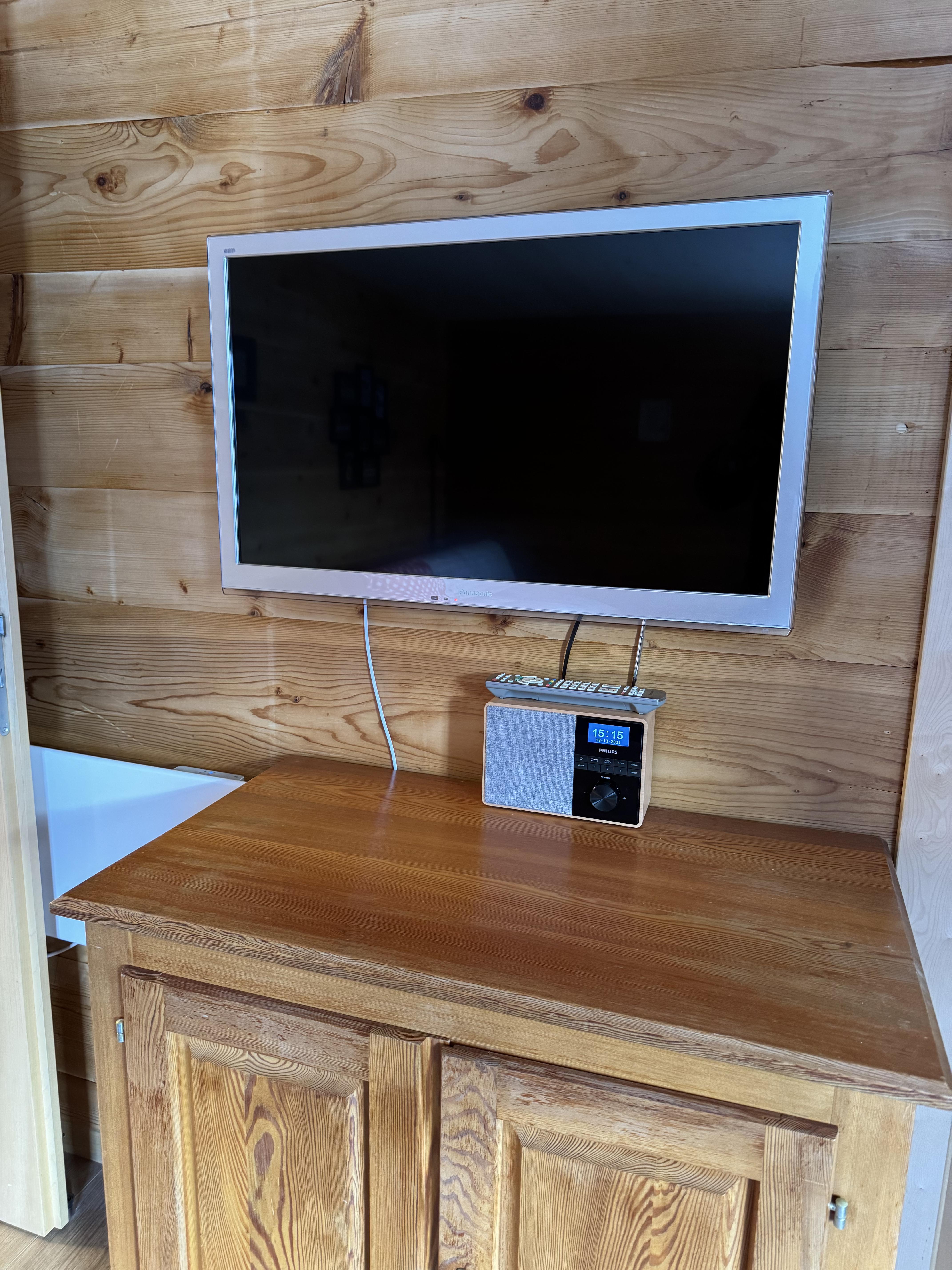 Wohnzimmer - TV - Radio Wohnzimmer - TV - Radio