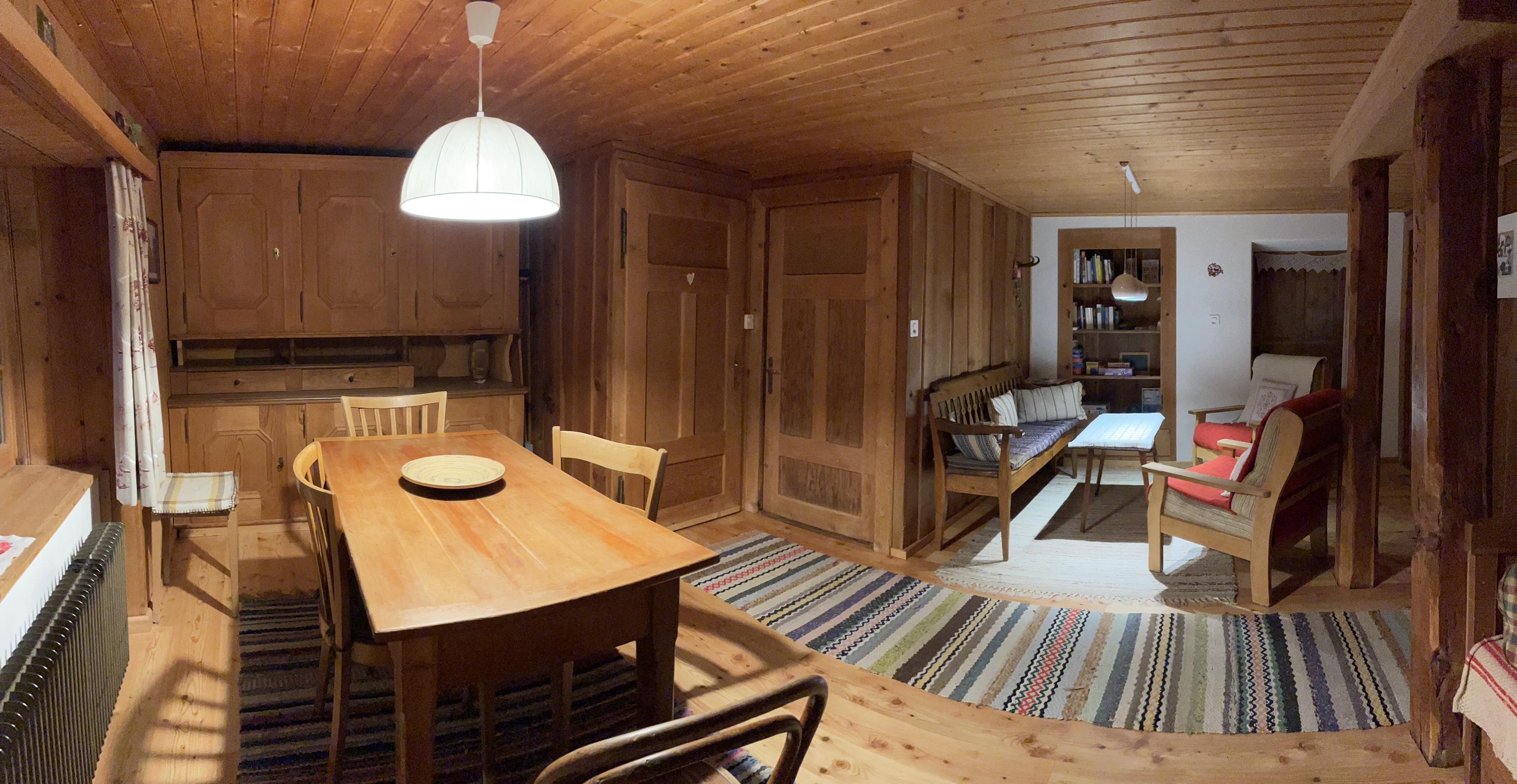 WOHNZIMMER / ESSZIMMER WOHNZIMMER / ESSZIMMER