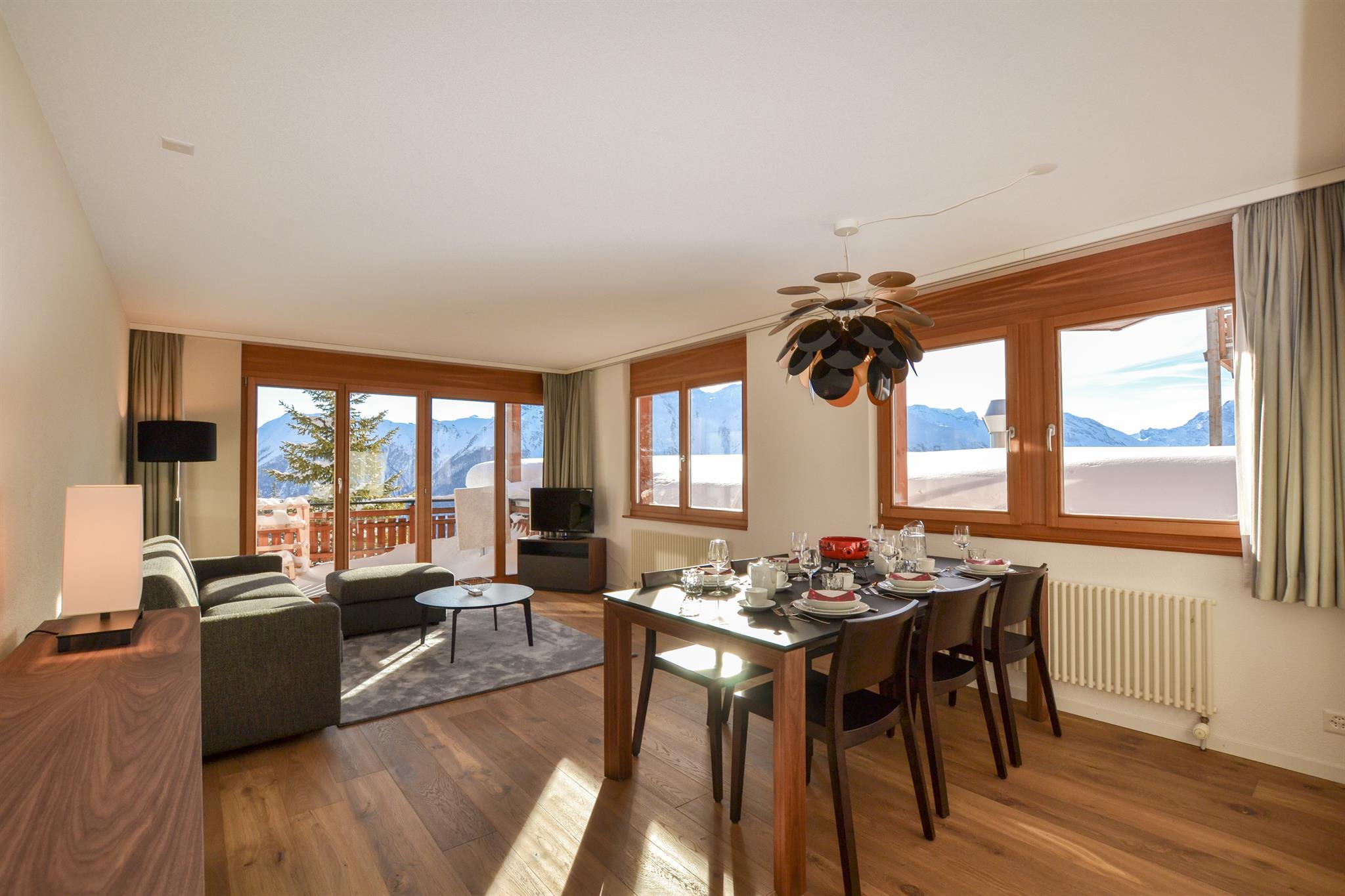 DSC_0898_edited DSC_0898_edited