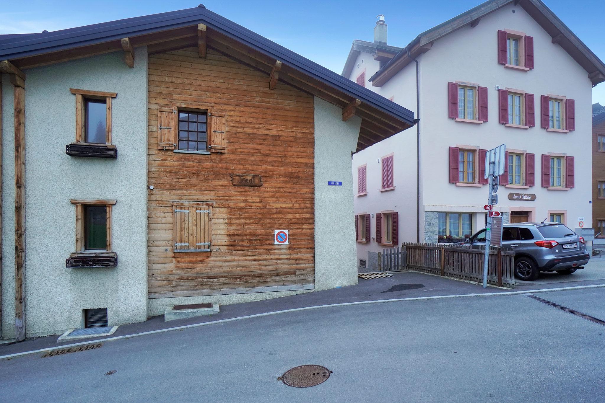 Haus Ideal_parkplatz Haus Ideal_parkplatz