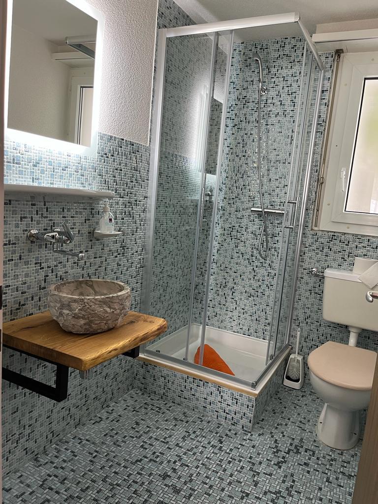 Atlantic 12_dusche-WC Atlantic 12_dusche-WC