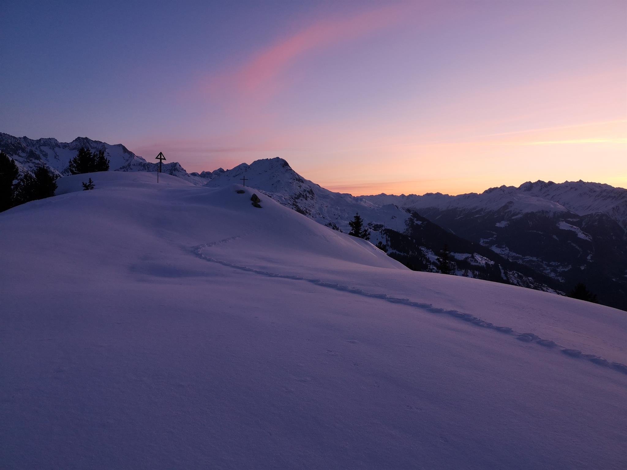 Zum Sonnenaufgang auf dem Riederhorn Zum Sonnenaufgang auf dem Riederhorn