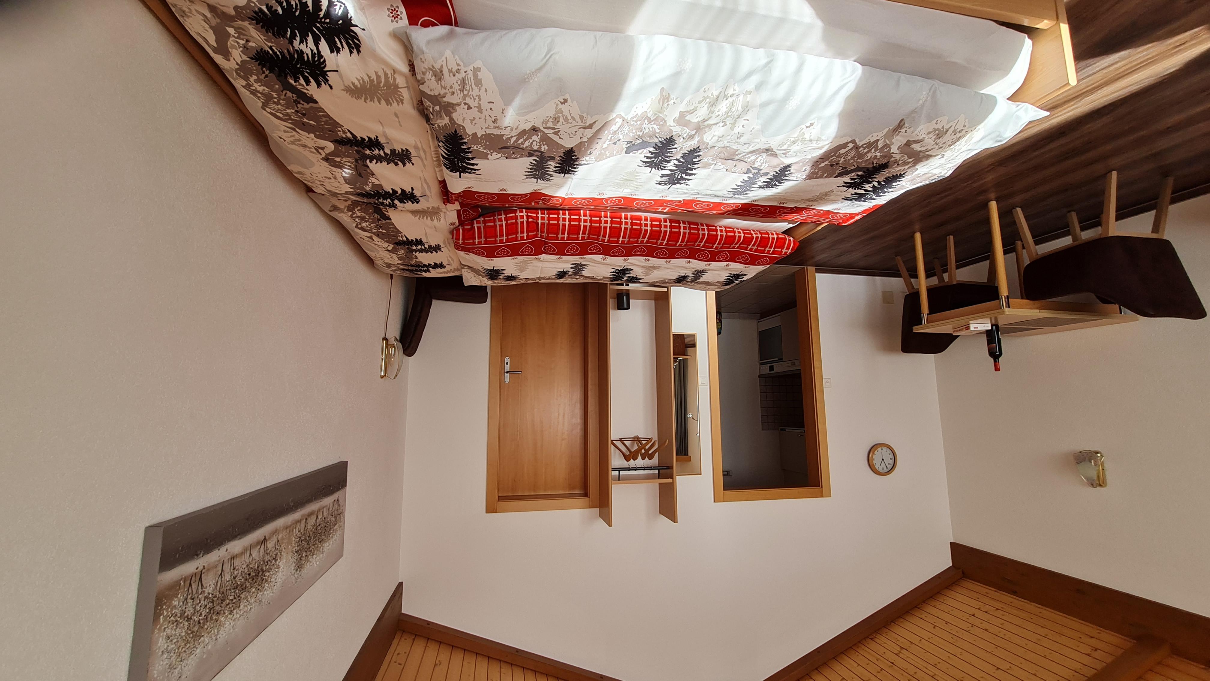 Schlafraum- Essecke Schlafraum- Essecke