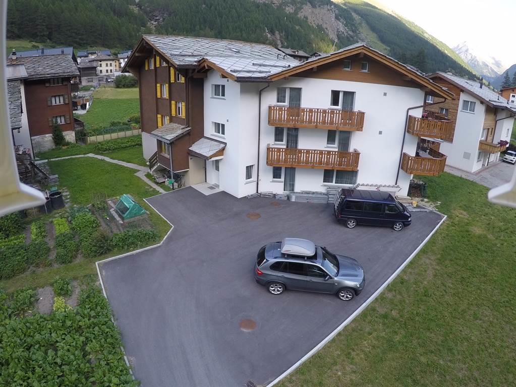 Sicht von oben mit Parkplatz 2 Sicht von oben mit Parkplatz 2