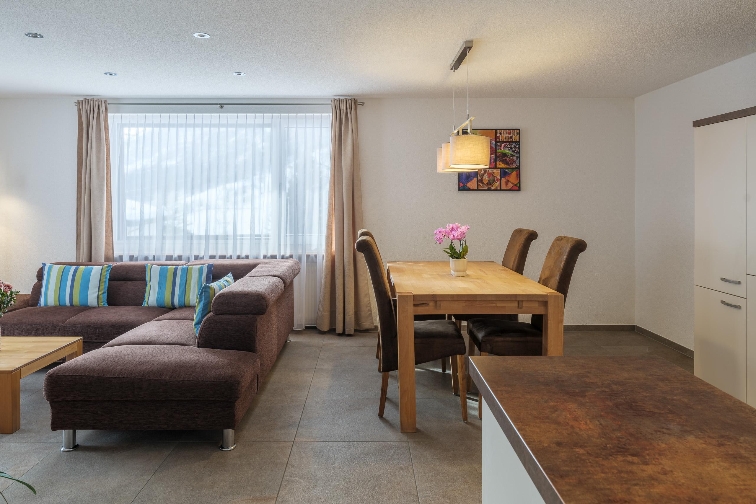 Alpen 2_wohnen-essen_b Alpen 2_wohnen-essen_b