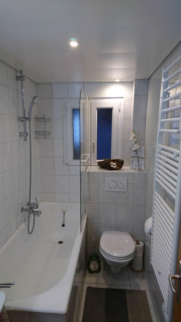 Badezimmer_ Badezimmer_