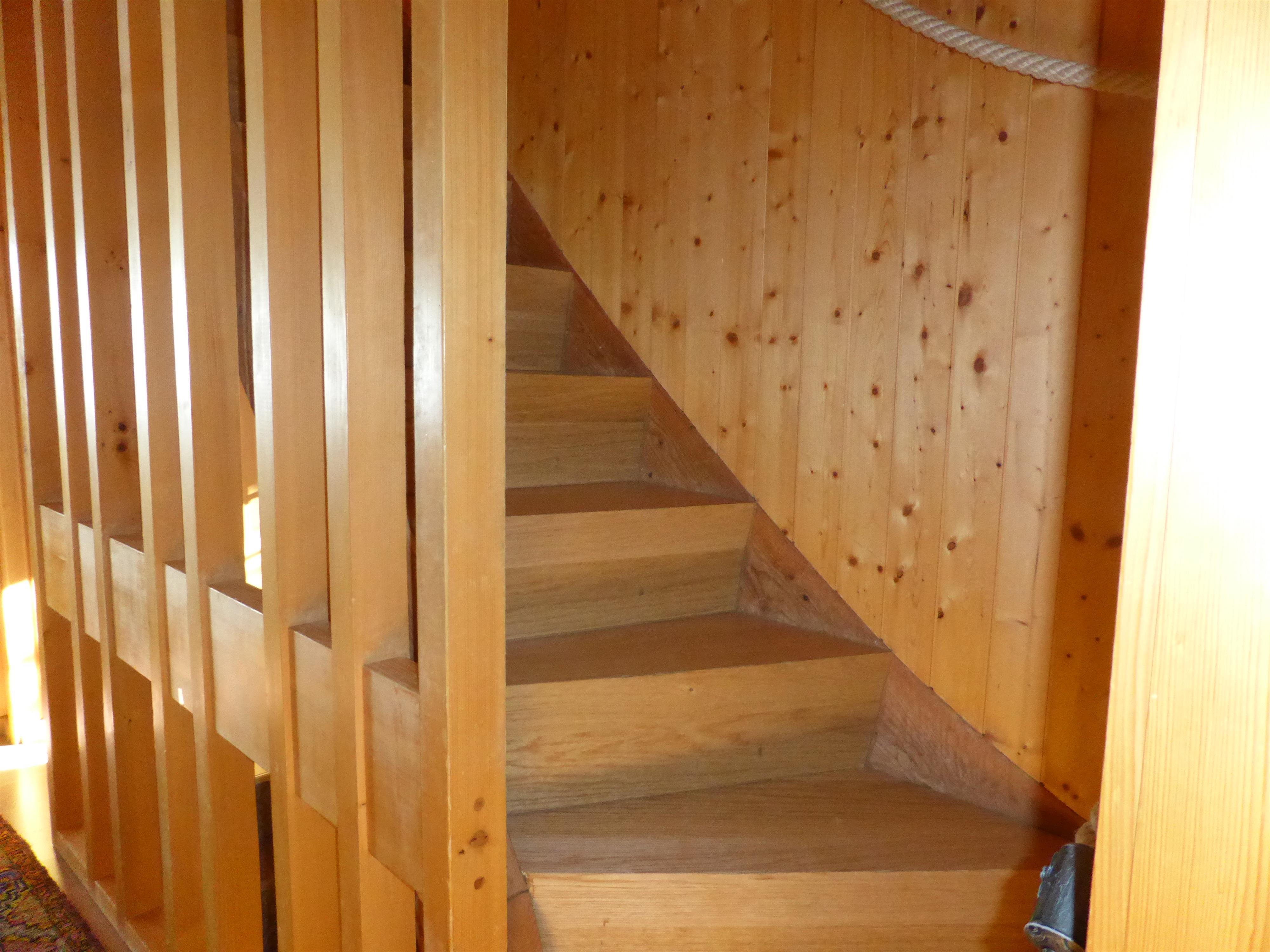 Treppe zum obergeschoss Treppe zum obergeschoss