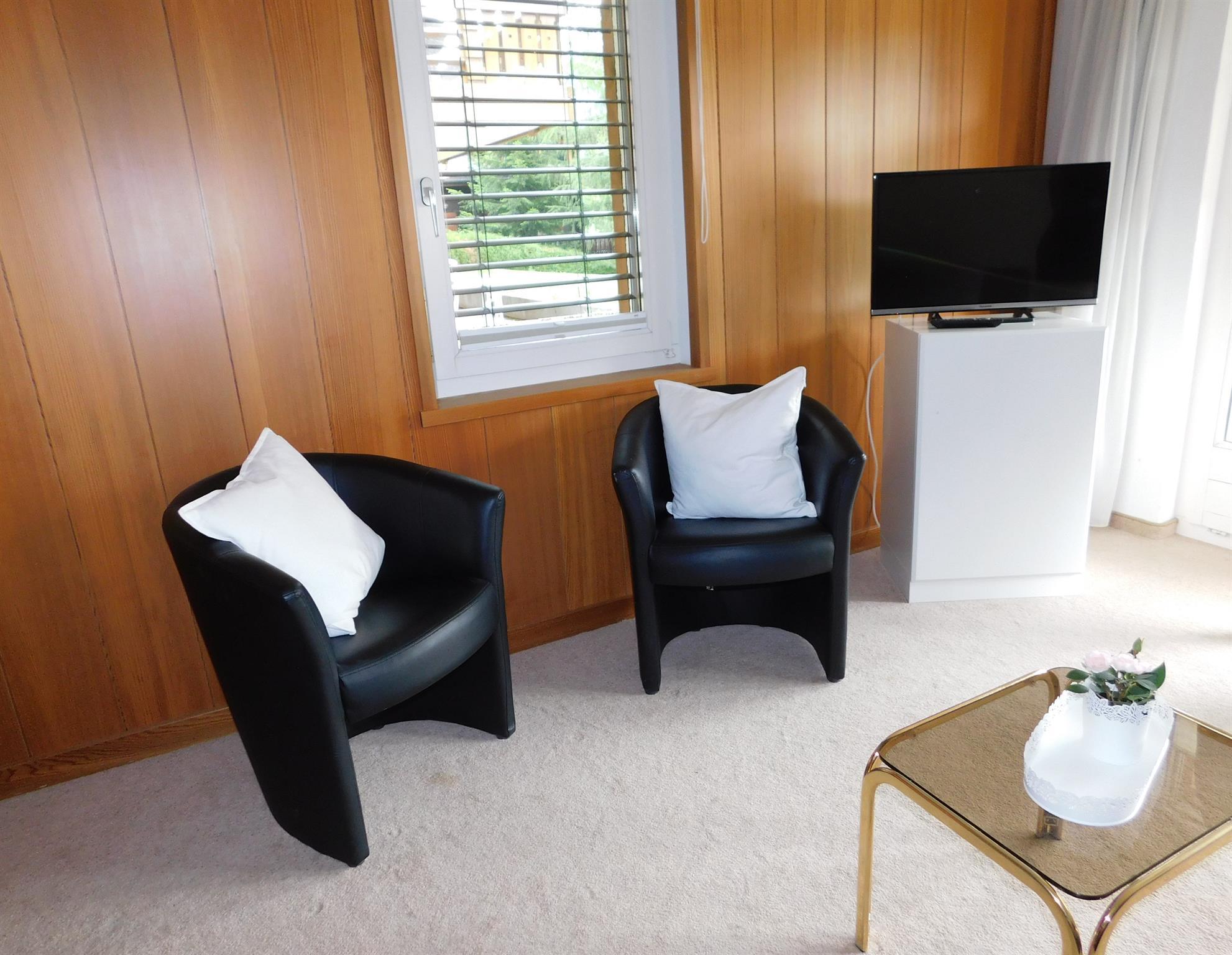 B213 (5).JPG B213 (5).JPG