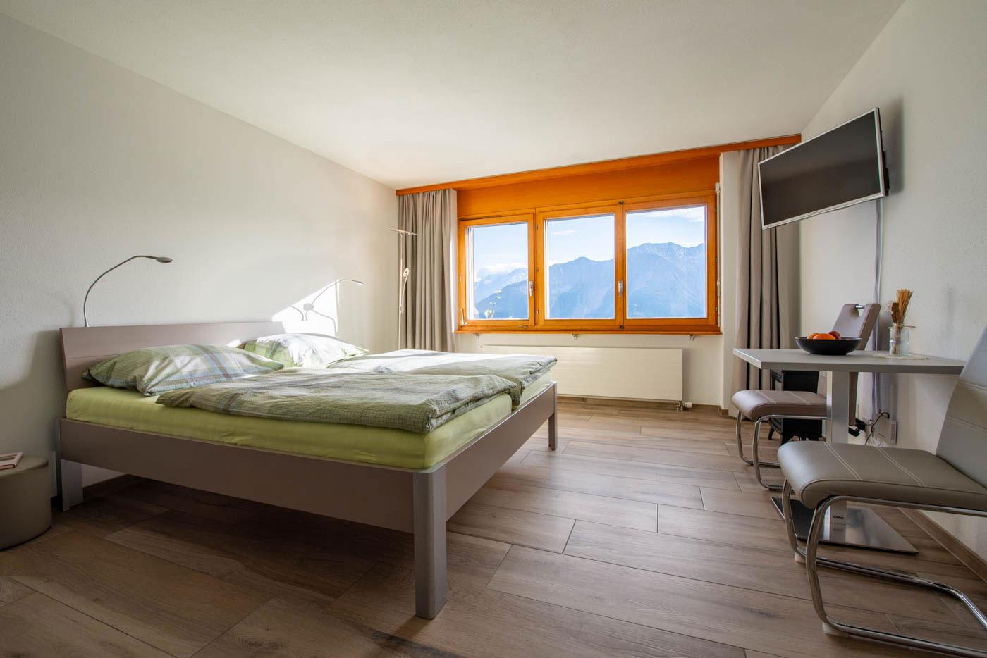 F29_8889-HDR-links F29_8889-HDR-links