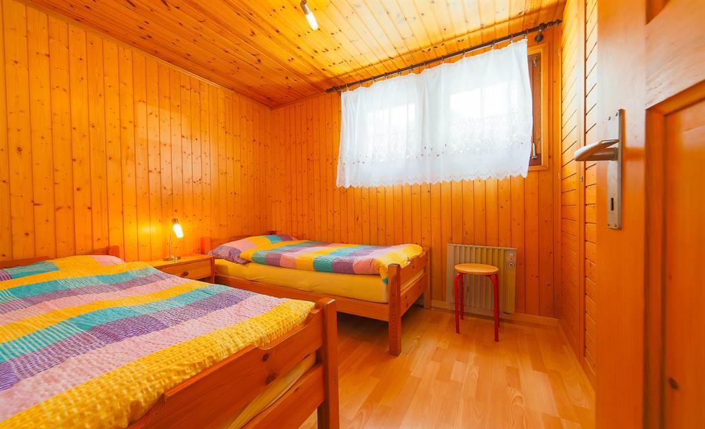 Schlafzimmer mit zwei Einzelbetten Schlafzimmer mit zwei Einzelbetten