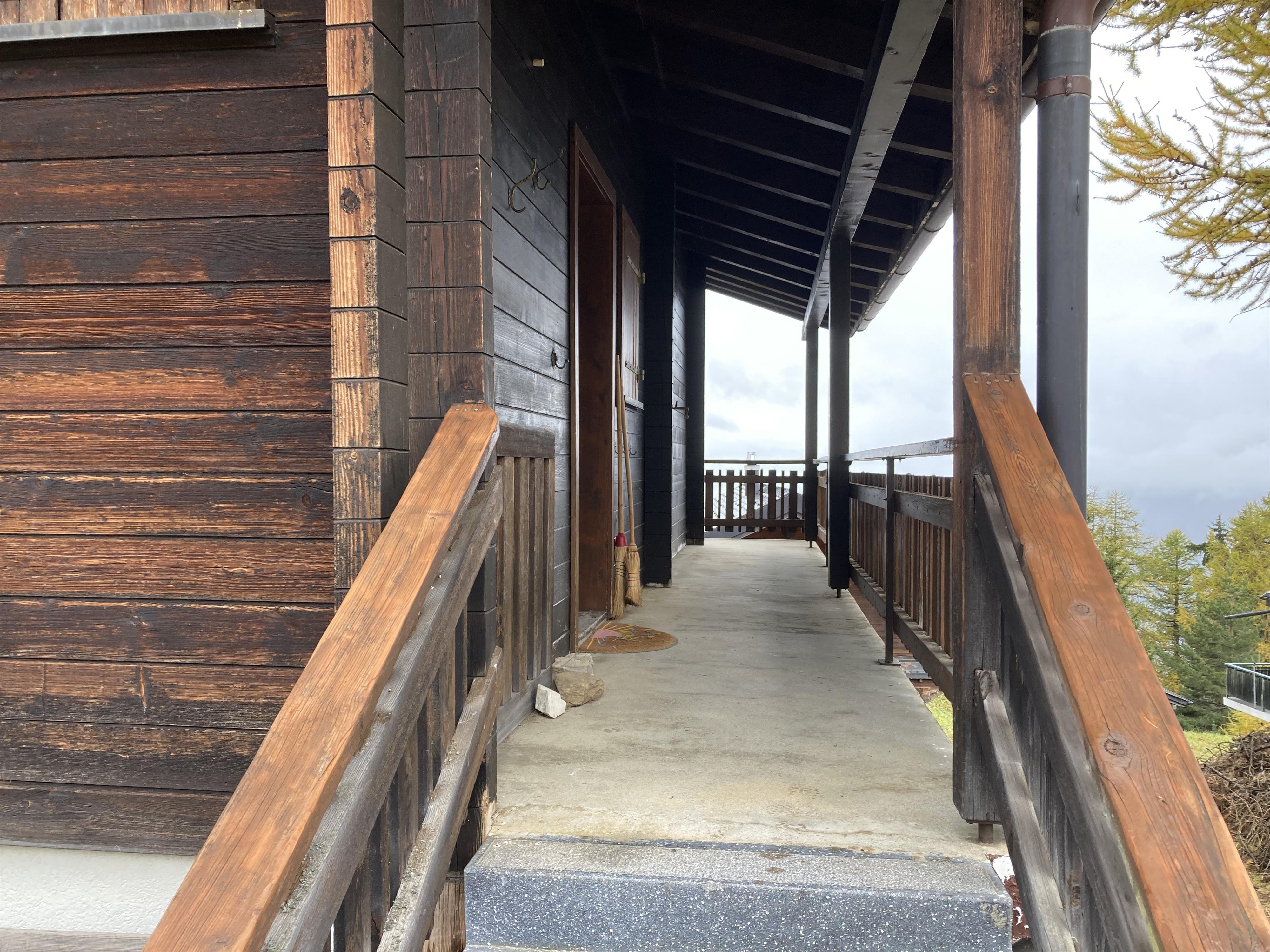 Eingang (2) Eingang (2)