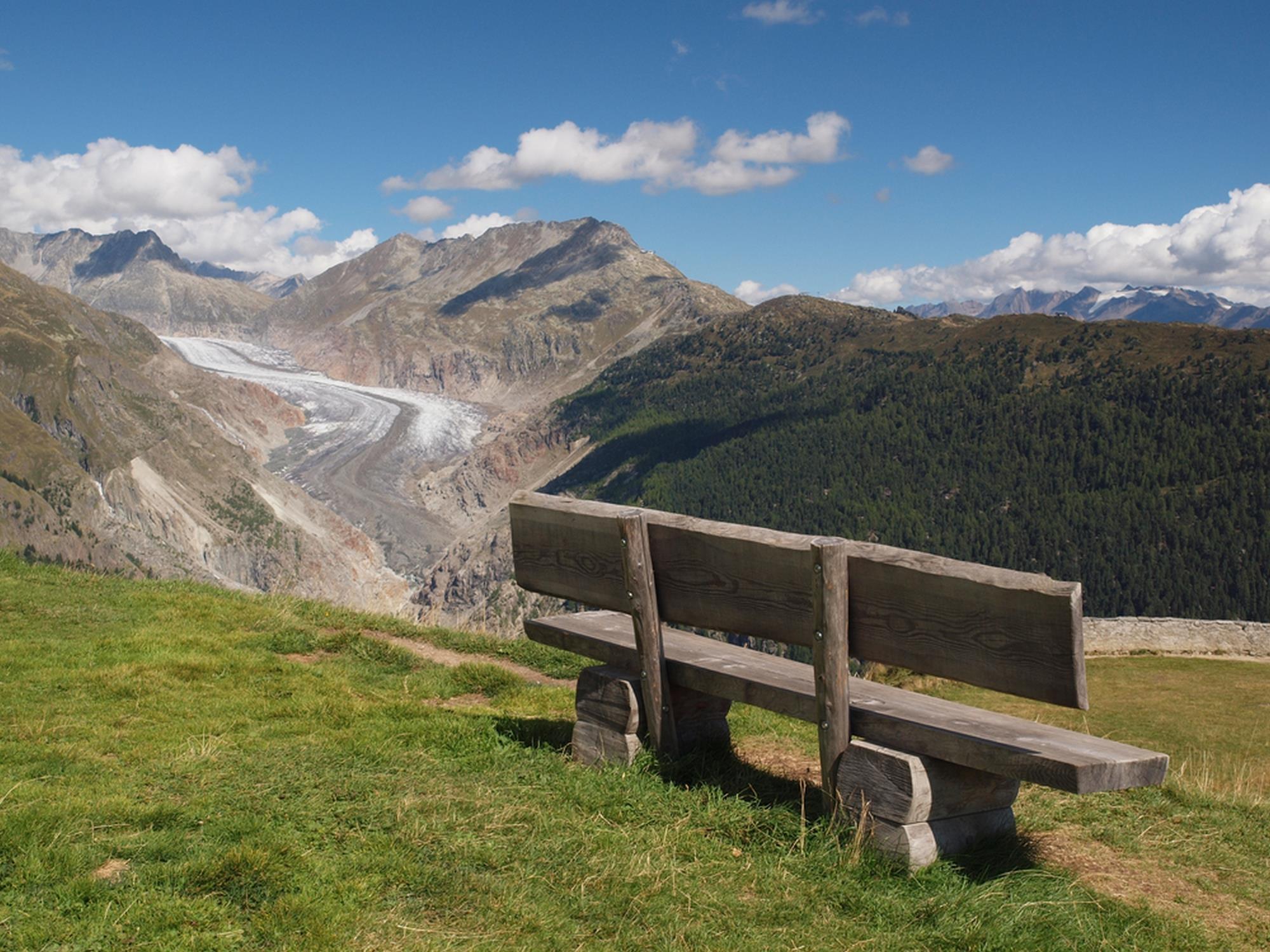 beltour_blatten_haus_arica_ac1_ausblick_aletschgle beltour_blatten_haus_arica_ac1_ausblick_aletschgle