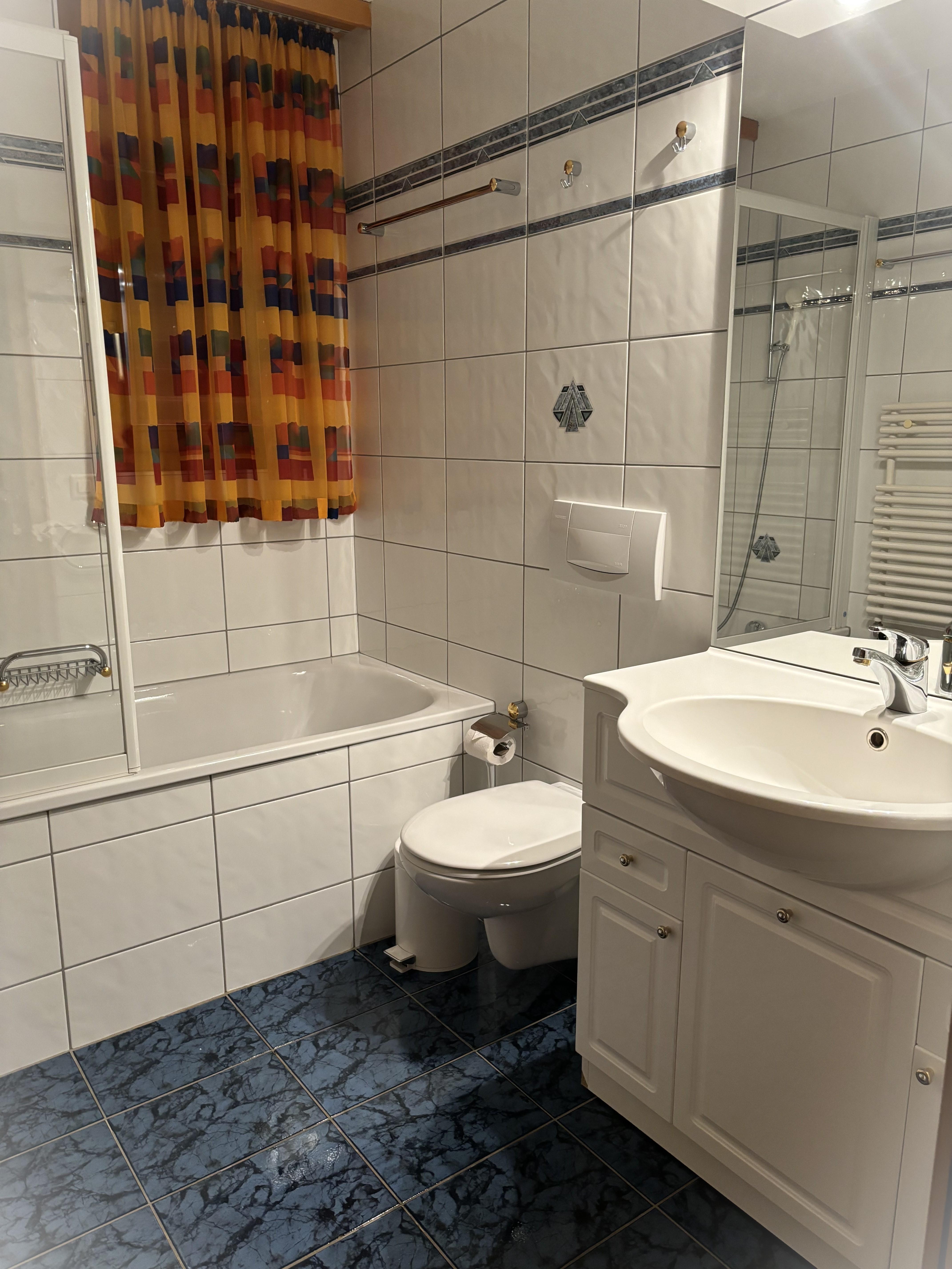 Darianne 44_bad-WC Darianne 44_bad-WC