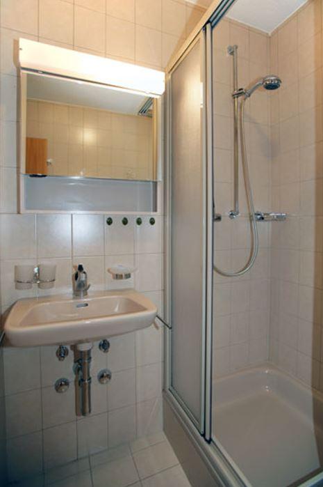 FolljeretA11_dusche-WC FolljeretA11_dusche-WC