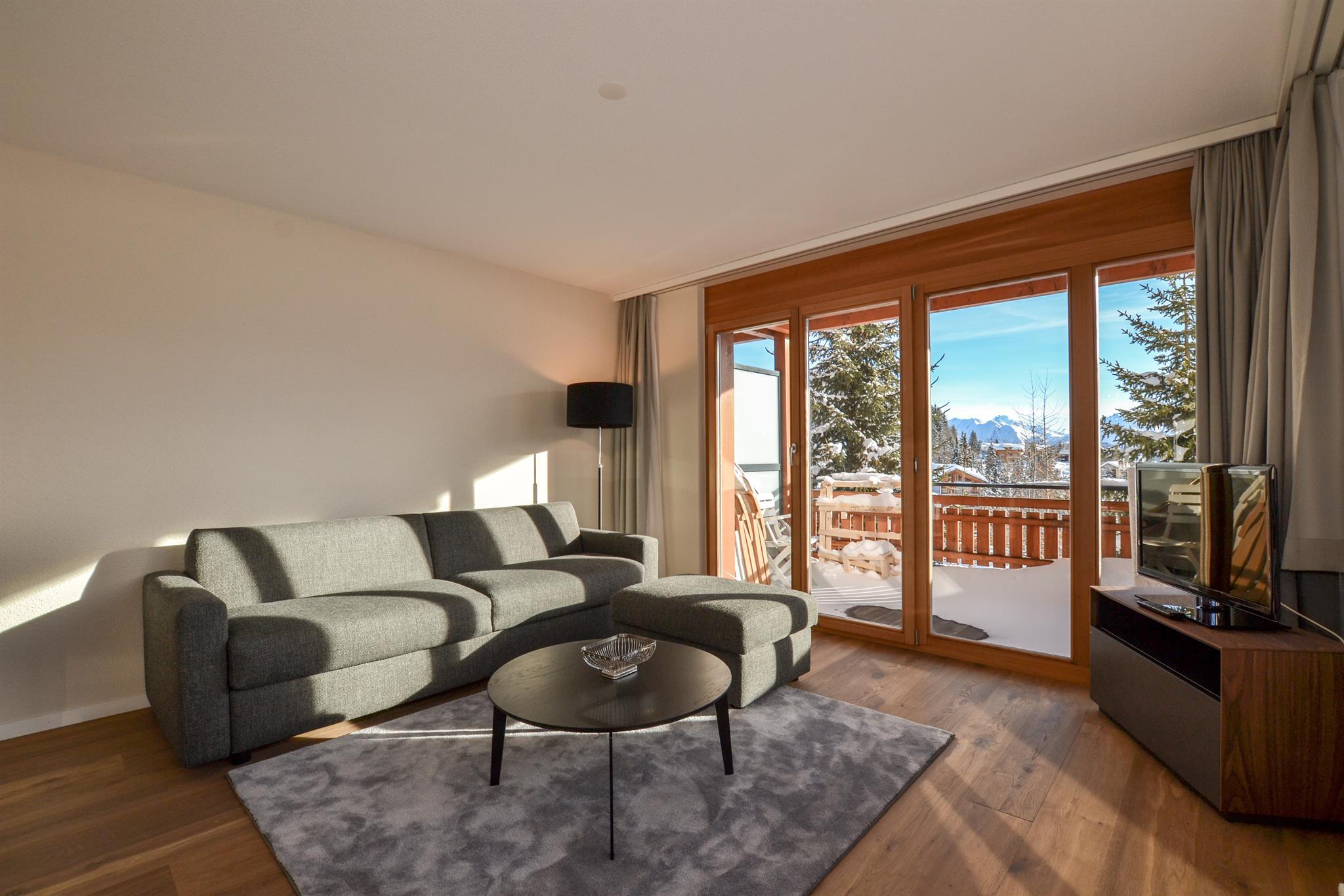 DSC_0906_edited DSC_0906_edited