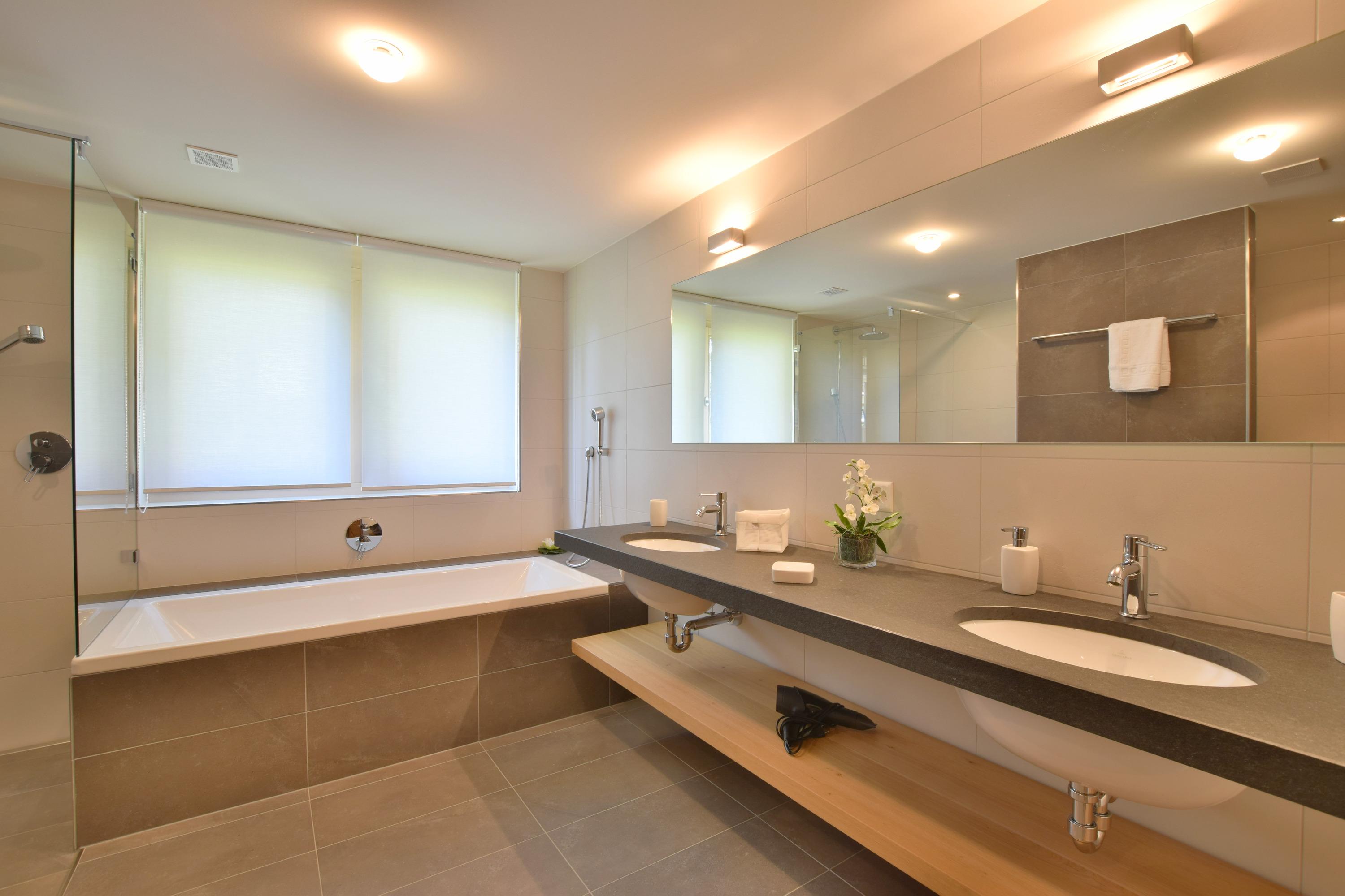 RoyalB26_7 RoyalB26_7