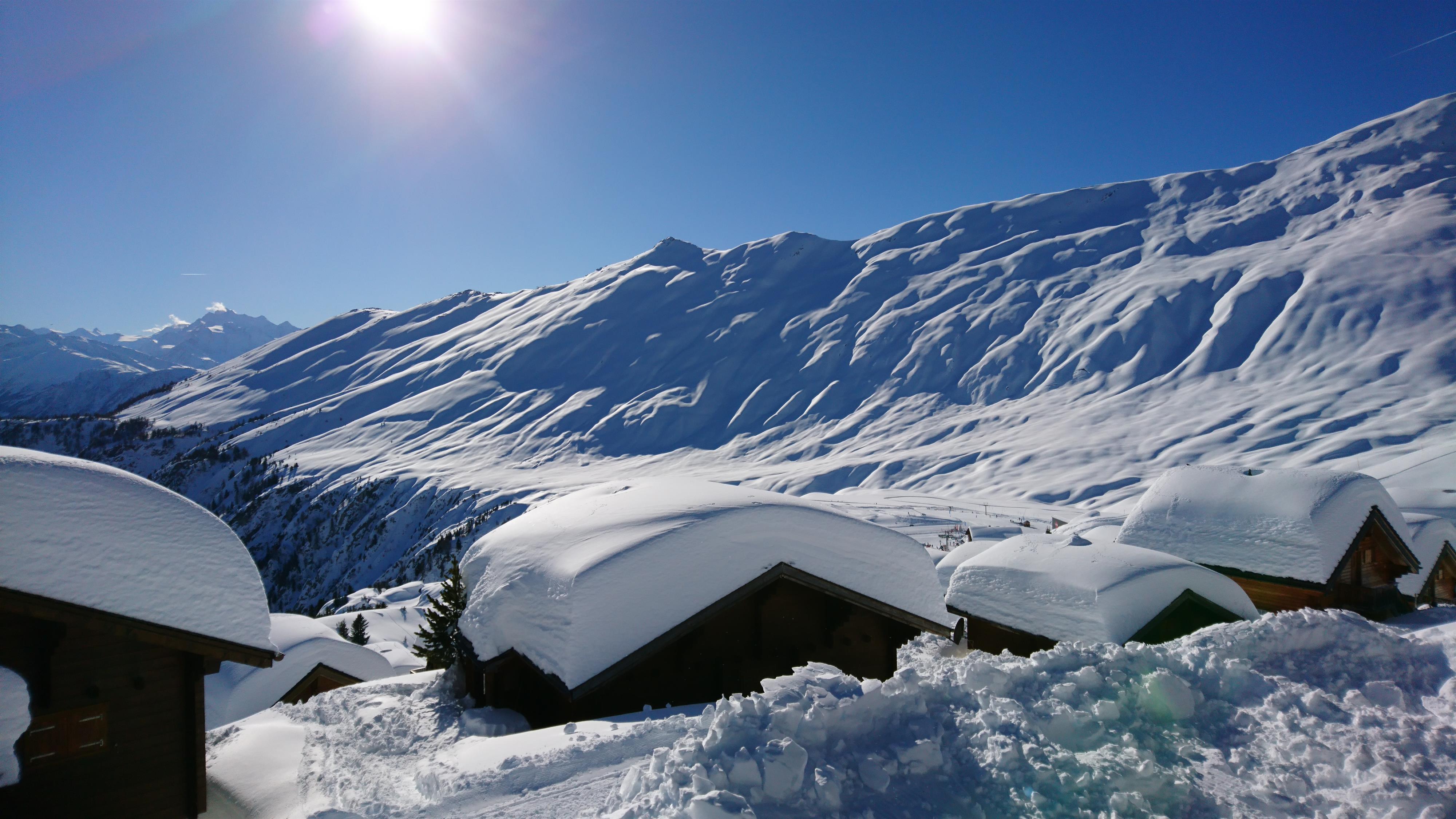 Aussicht Richtung Foggenhorn und Nesselalp Aussicht Richtung Foggenhorn und Nesselalp
